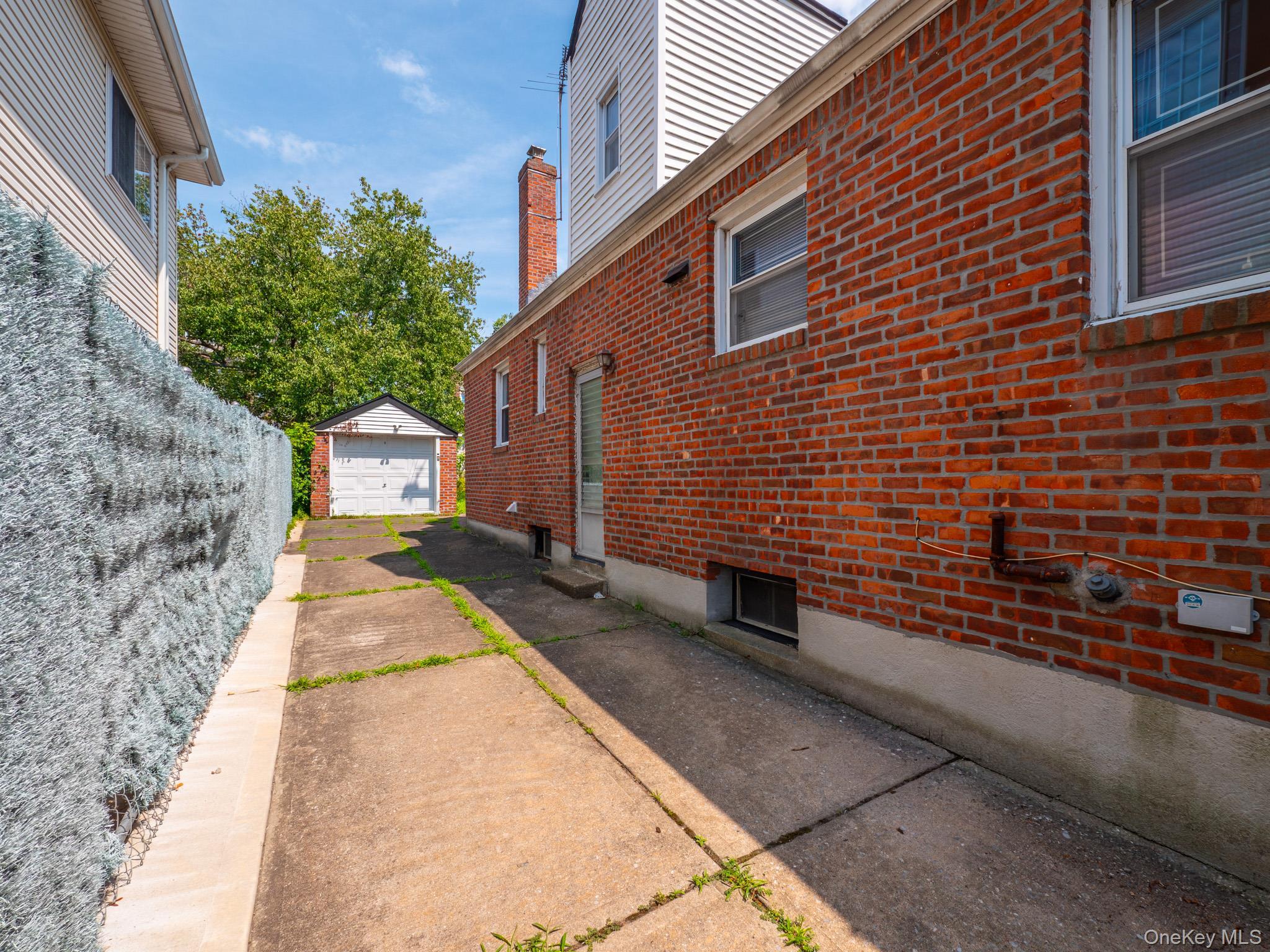 Single Family 172nd Street Queens, NY 11366, MLS-1028713-35