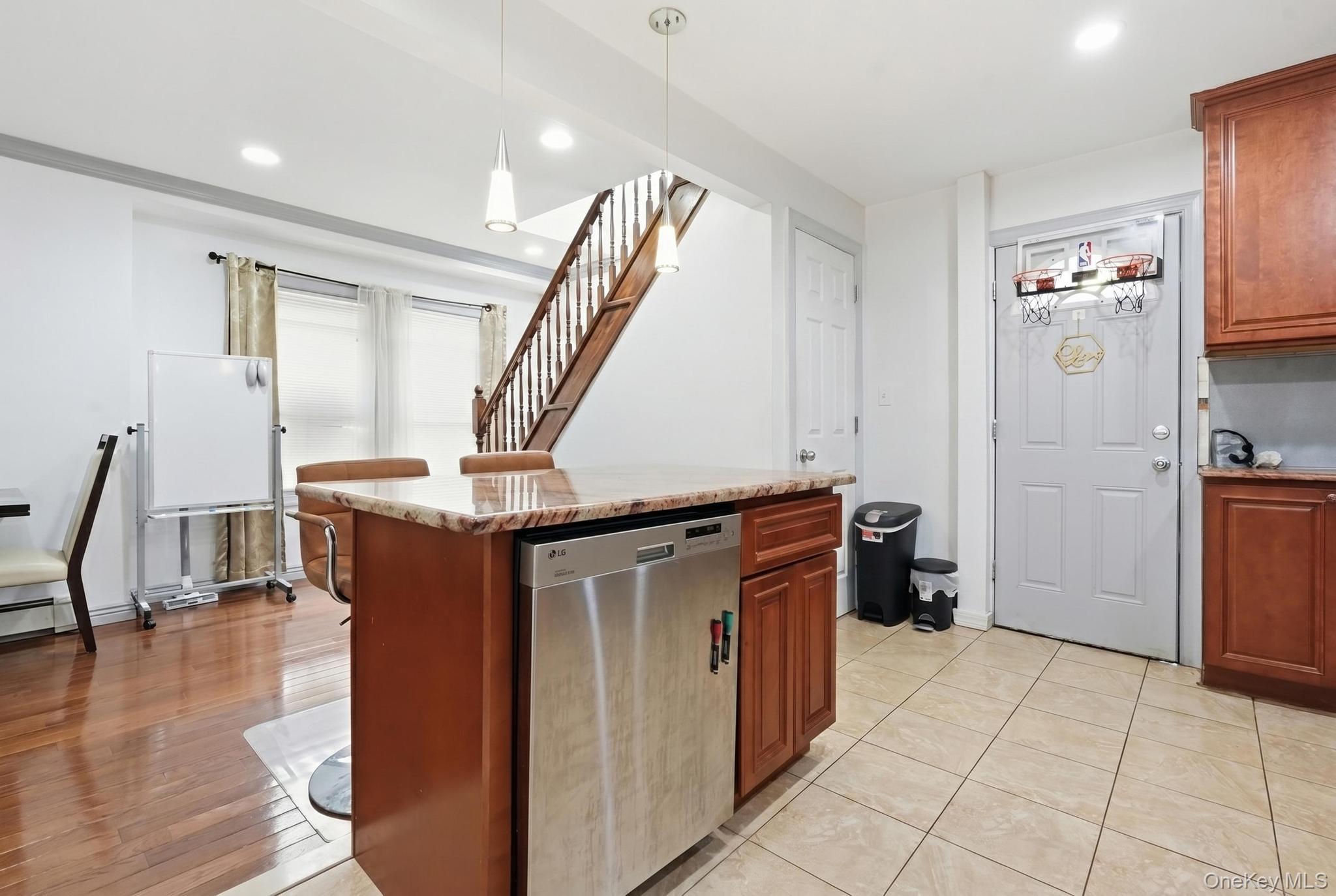 Single Family 166th Street  Queens, NY 11433, MLS-1028730-10