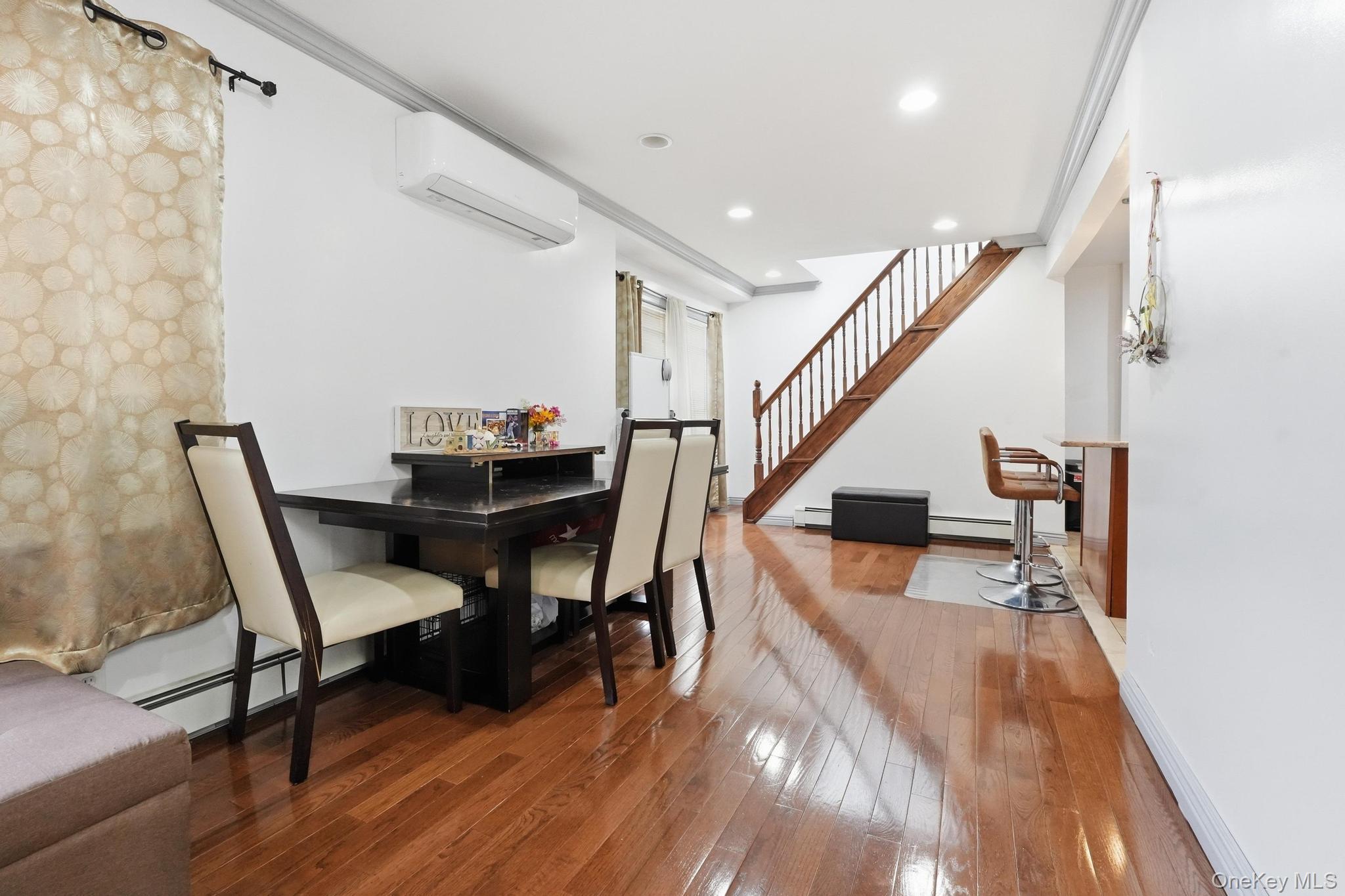 Single Family 166th Street  Queens, NY 11433, MLS-1028730-6