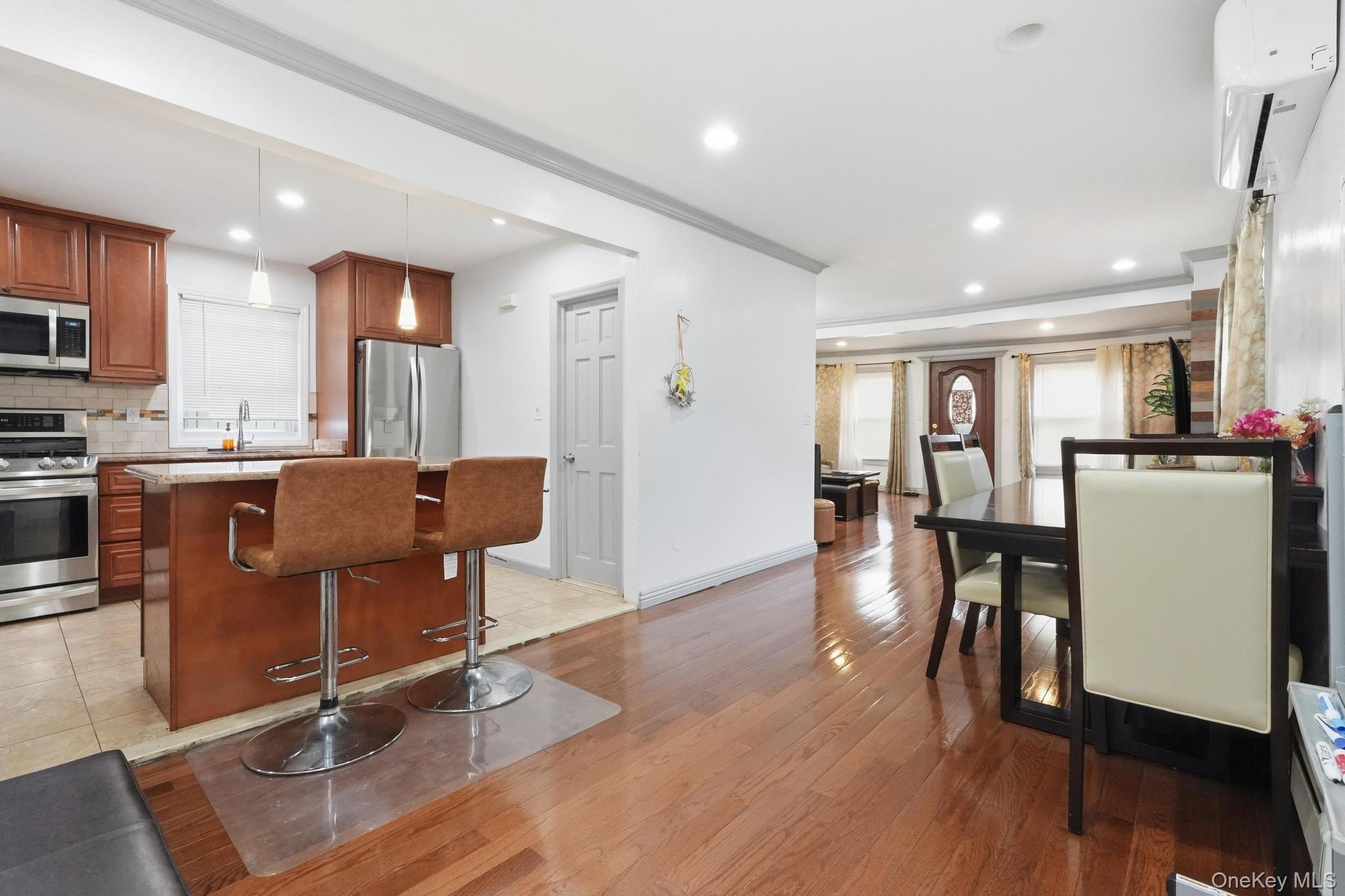 Single Family 166th Street  Queens, NY 11433, MLS-1028730-7