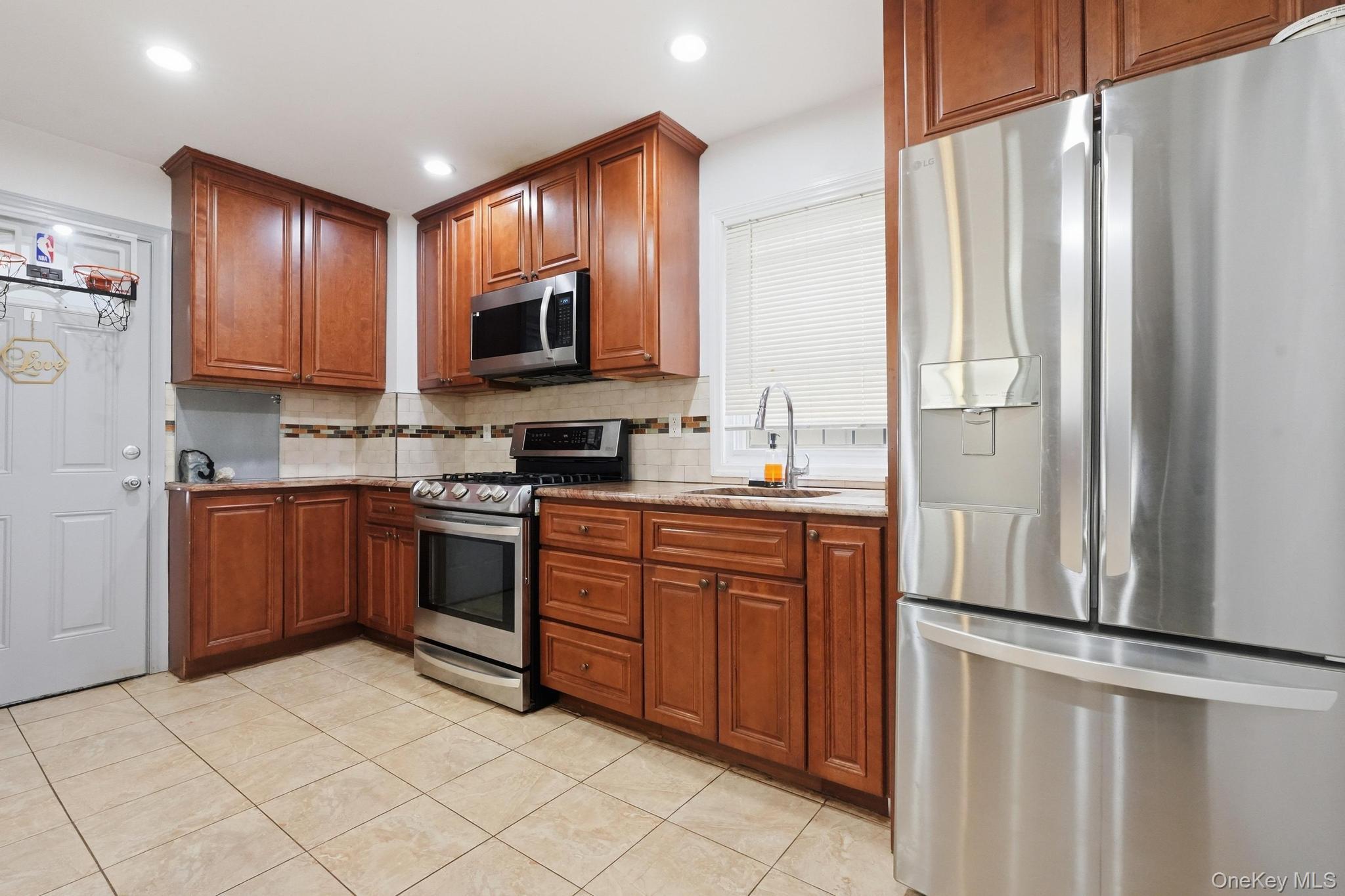 Single Family 166th Street  Queens, NY 11433, MLS-1028730-8
