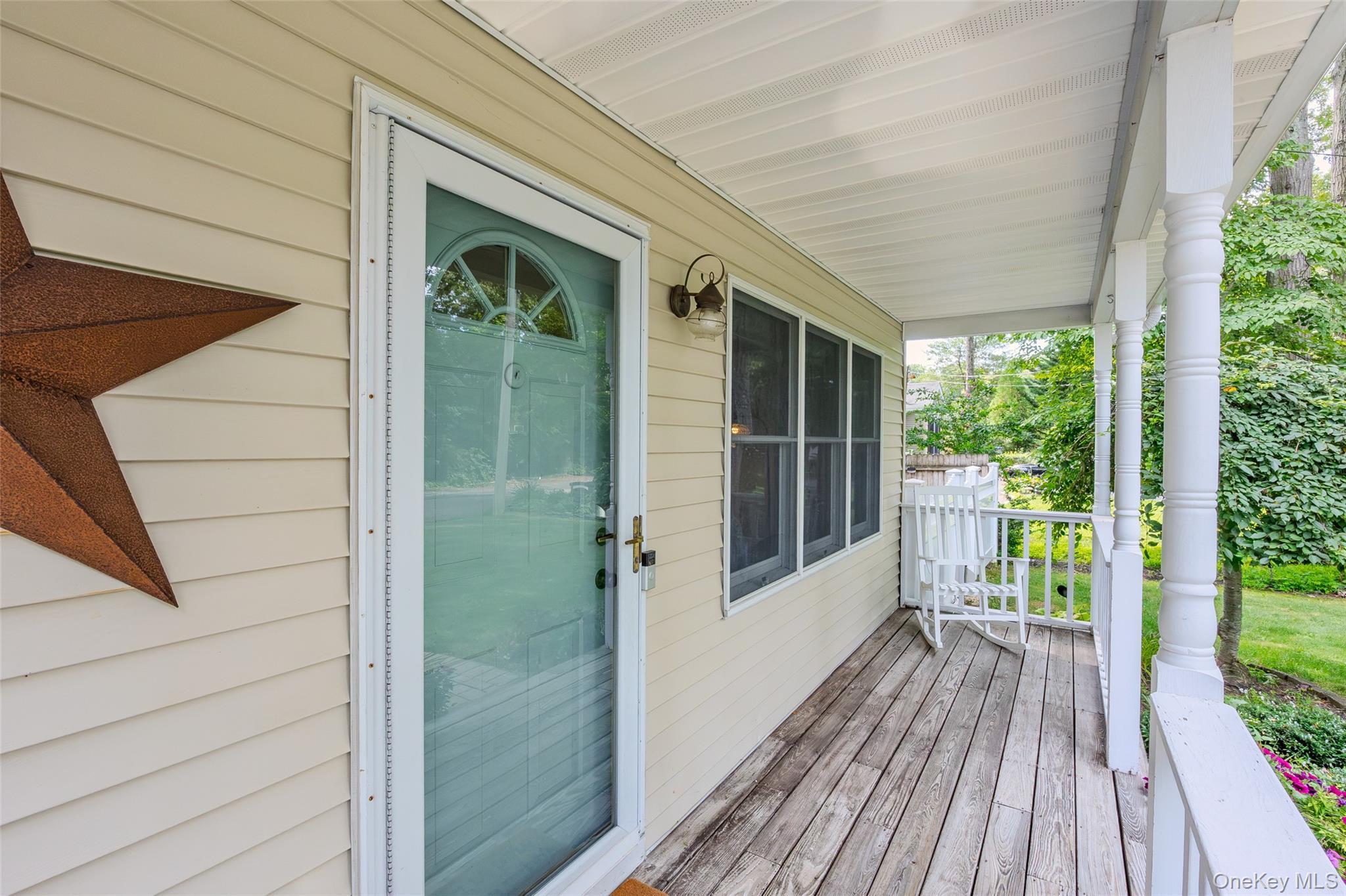 Single Family Roanoke Road Suffolk County, NY 11789, MLS-1028733-10