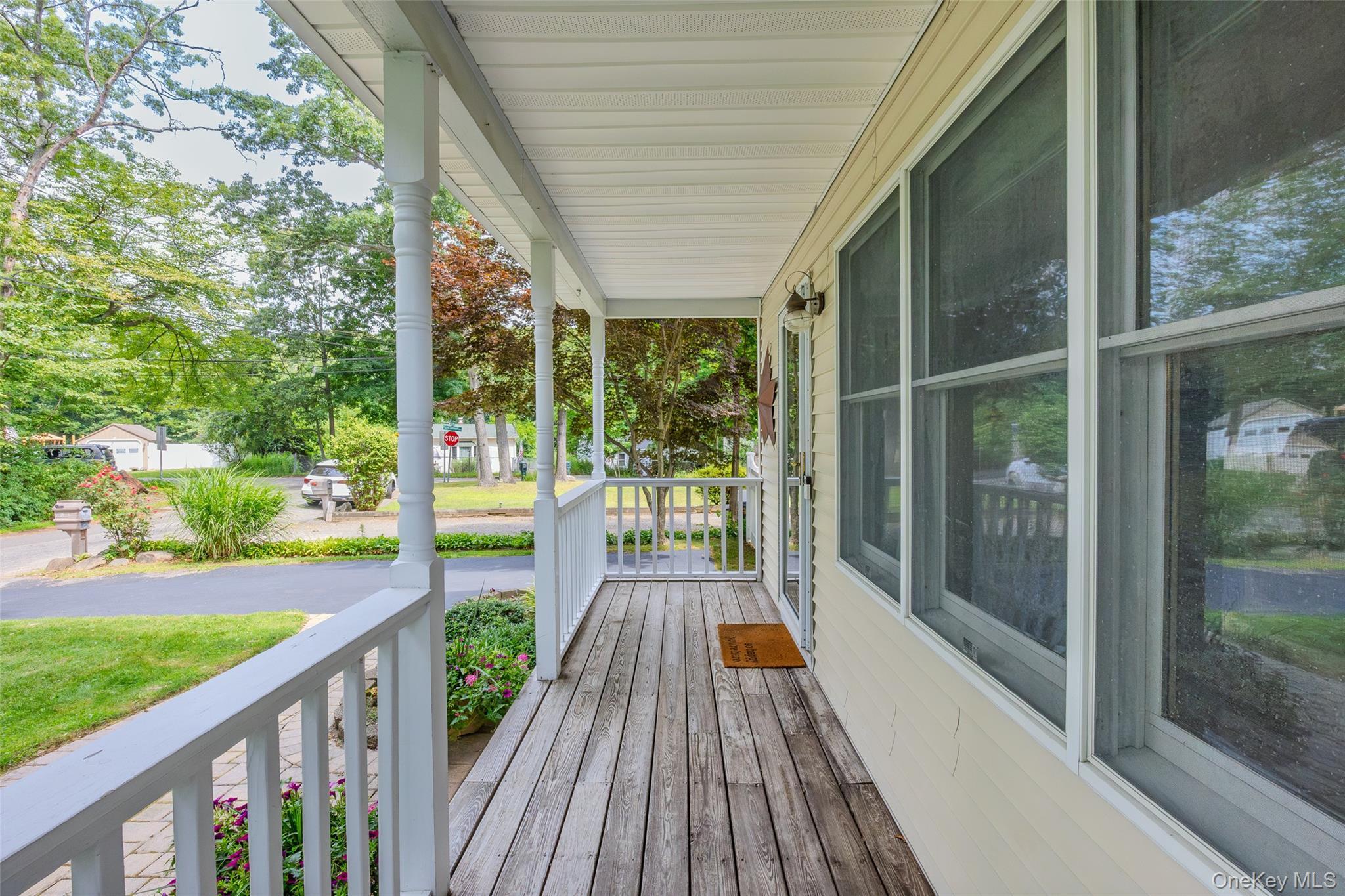 Single Family Roanoke Road Suffolk County, NY 11789, MLS-1028733-9