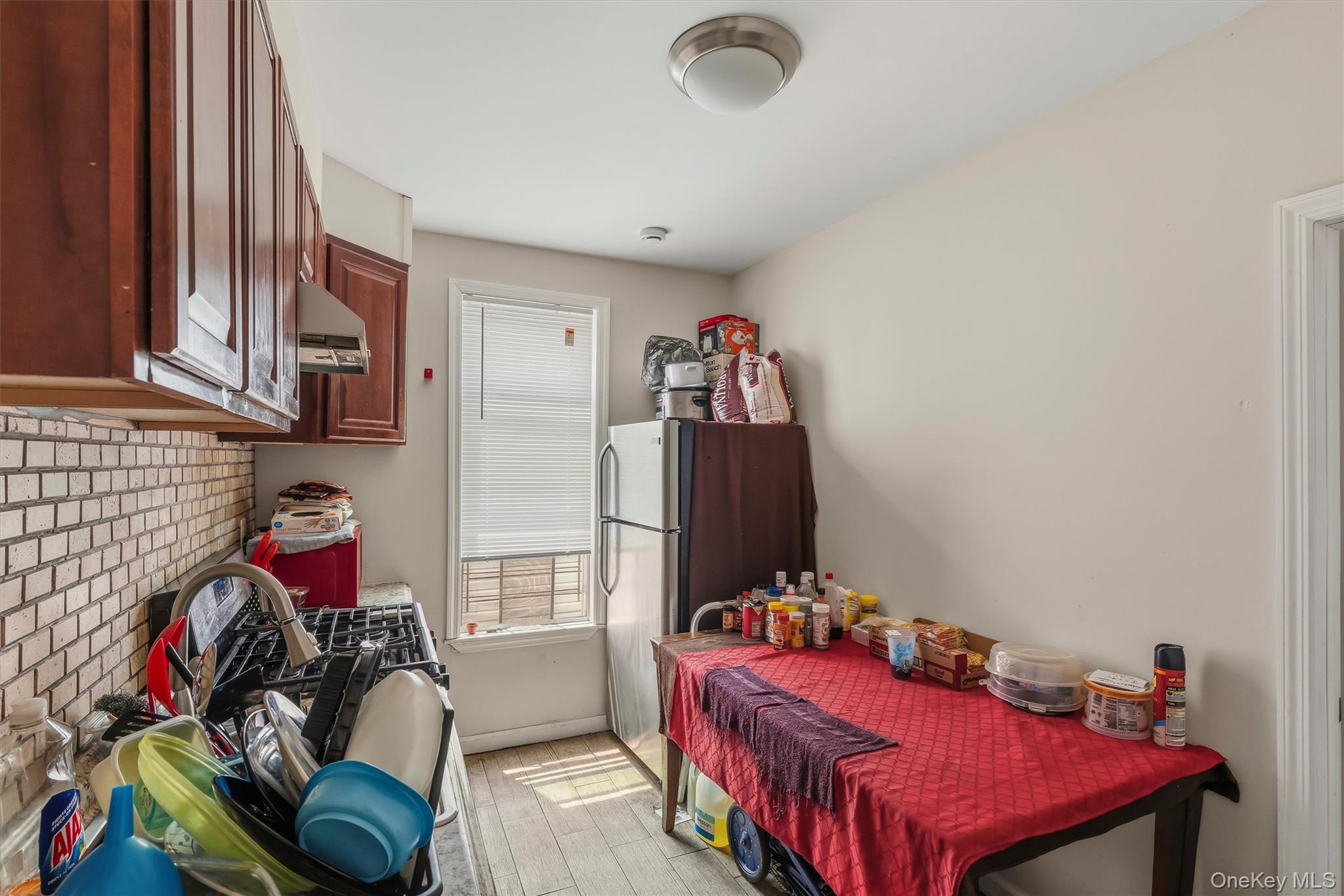 Single Family Croes Avenue Bronx, NY 10472, MLS-1028740-20