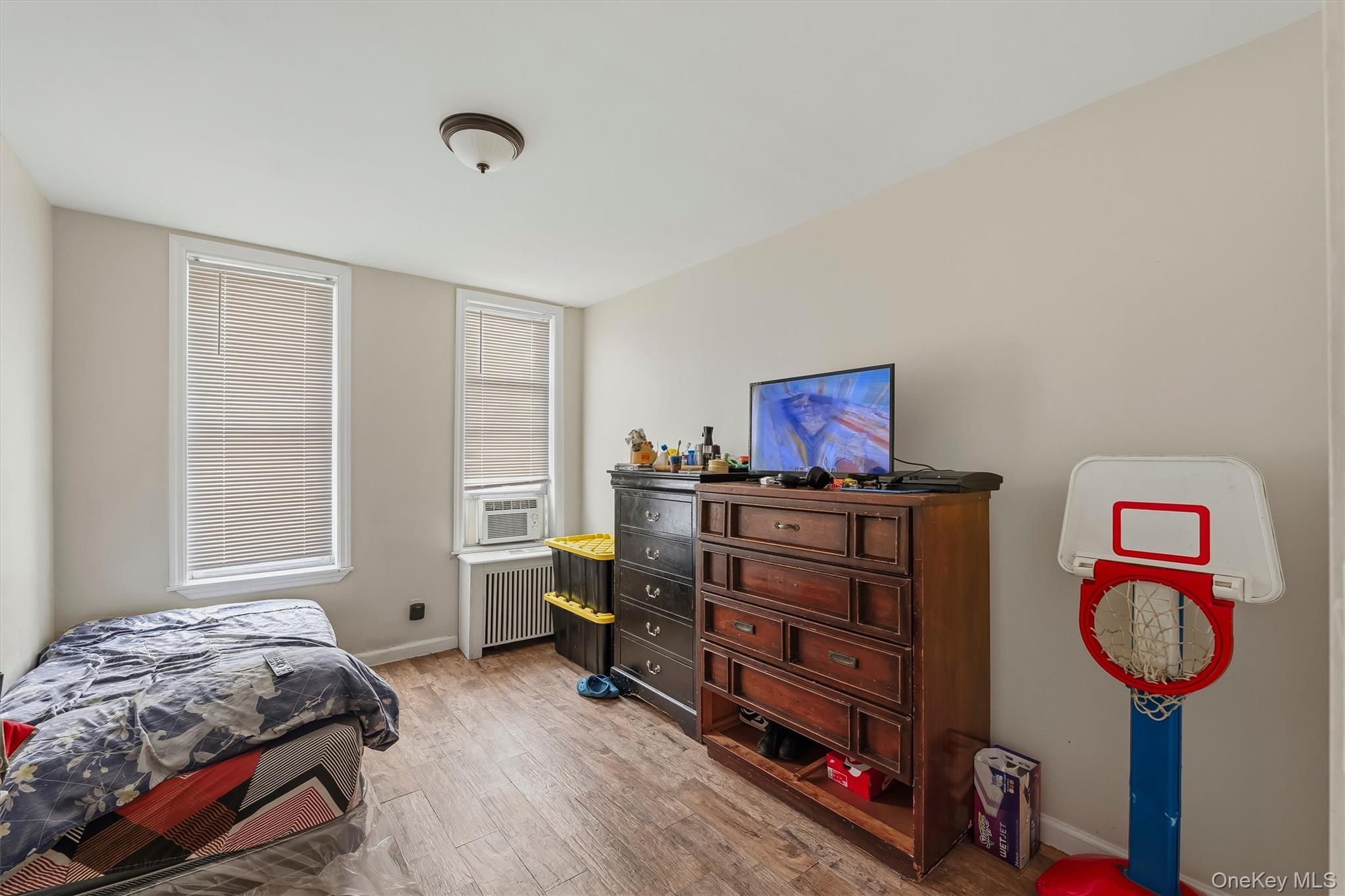 Single Family Croes Avenue Bronx, NY 10472, MLS-1028740-26