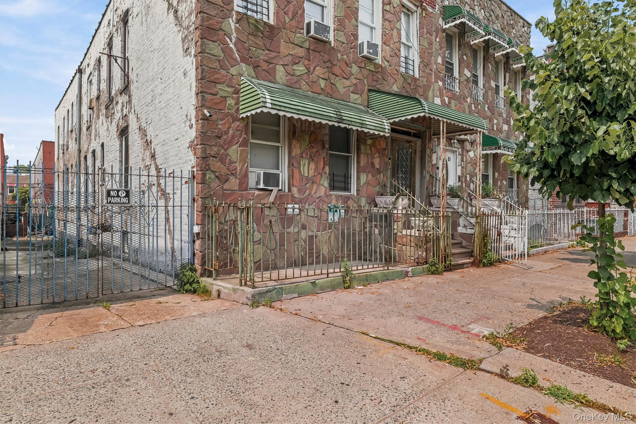 Single Family Croes Avenue  Bronx, NY 10472, MLS-1028740-37