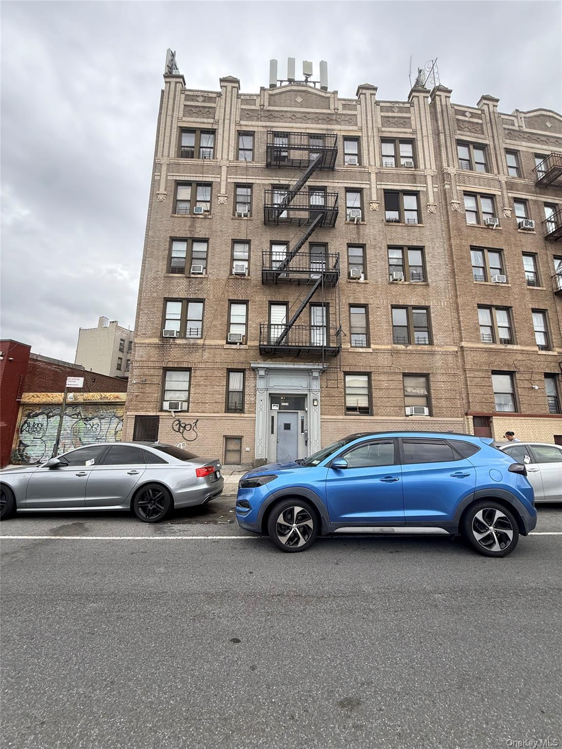 Apartment Albany Crescent  Bronx, NY 10463, MLS-1028743-10