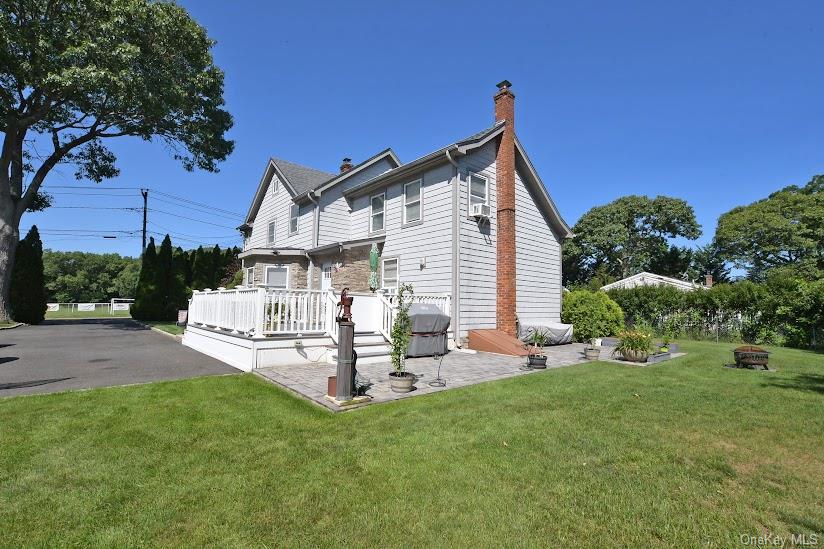 Single Family Marcy Avenue Suffolk County, NY 11901, MLS-1028749-35