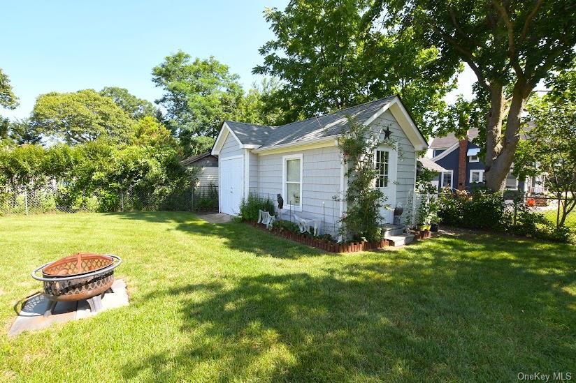 Single Family Marcy Avenue Suffolk County, NY 11901, MLS-1028749-37