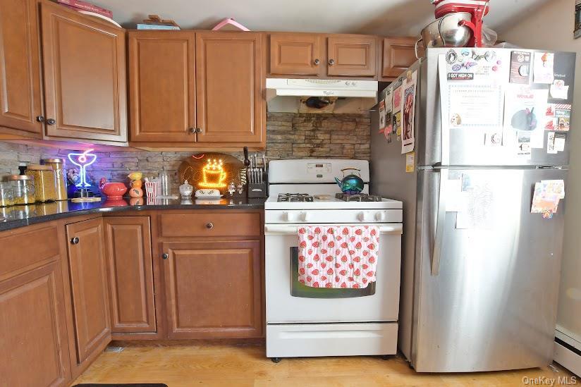 Single Family Marcy Avenue Suffolk County, NY 11901, MLS-1028749-9