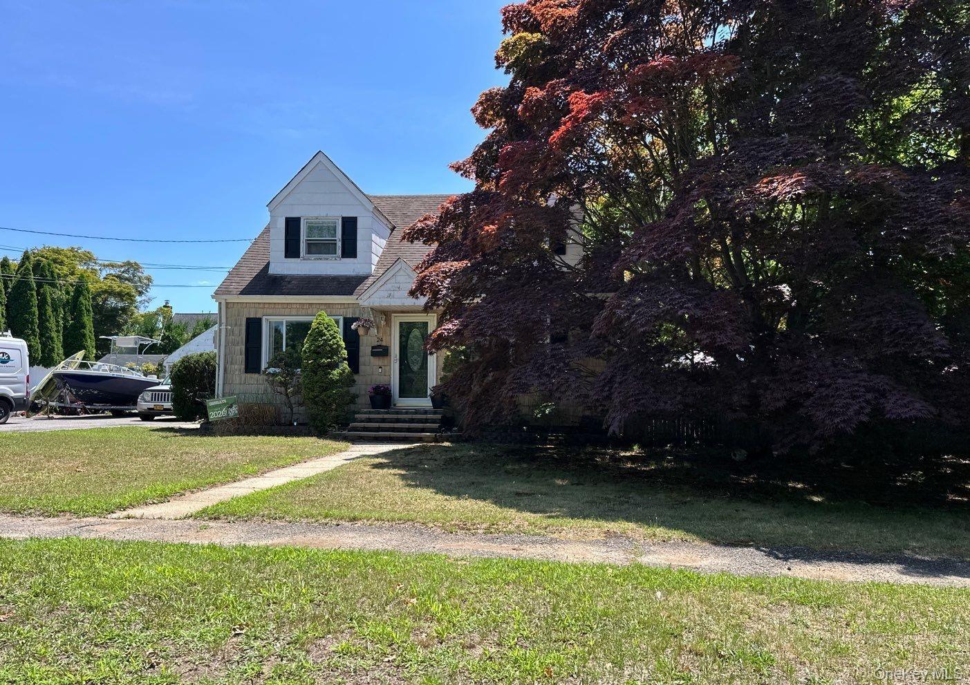 Single Family Gates Street Suffolk County, NY 11740, MLS-1028764-2