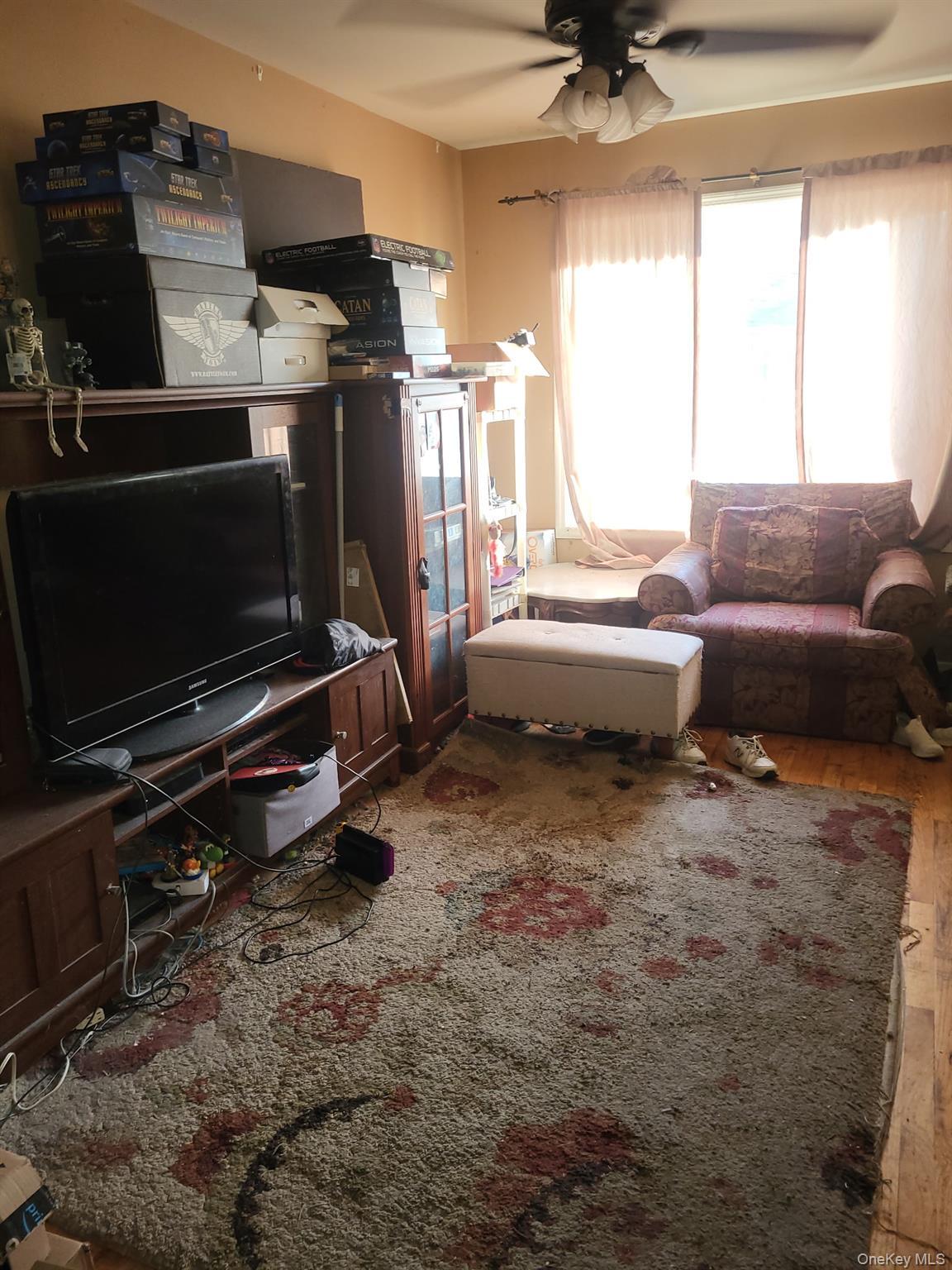 Single Family Lyceum Court Staten Island, NY 10310, MLS-1028768-3