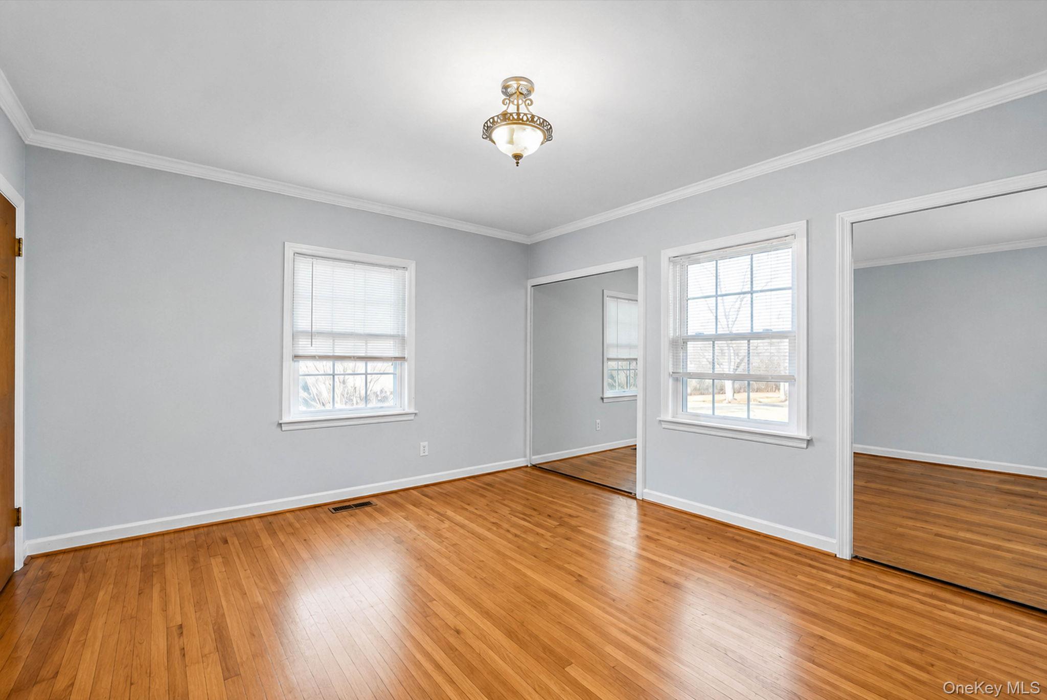 Single Family Venetian Boulevard Suffolk County, NY 11757, MLS-1028781-10