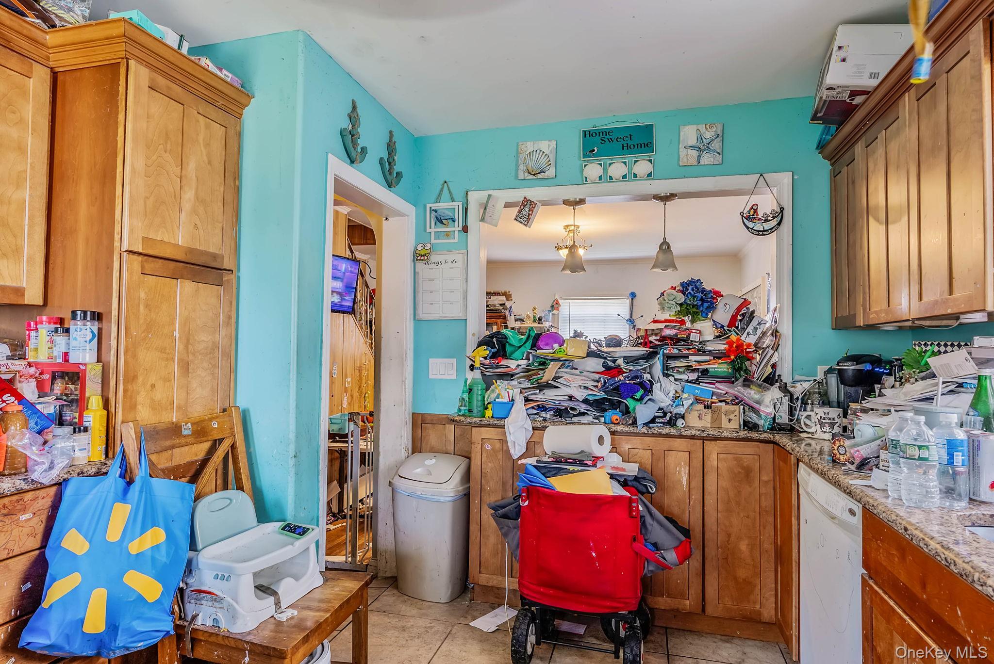 Single Family Venetian Boulevard Suffolk County, NY 11757, MLS-1028781-13