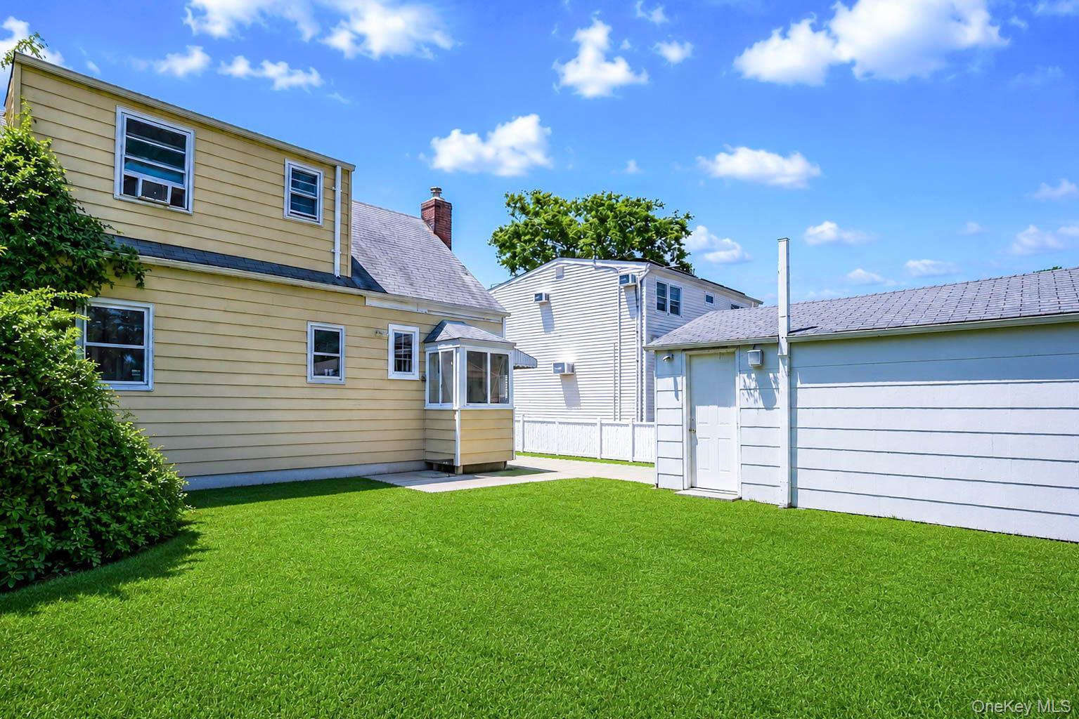 Single Family Venetian Boulevard  Suffolk County, NY 11757, MLS-1028781-38