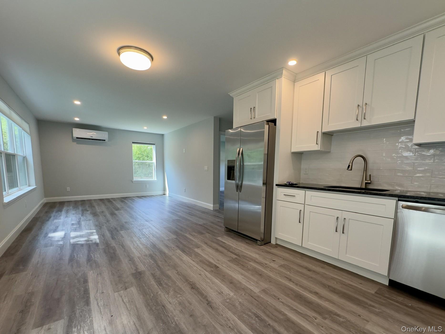 Single Family Walnut Street Suffolk County, NY 11727, MLS-1028796-13