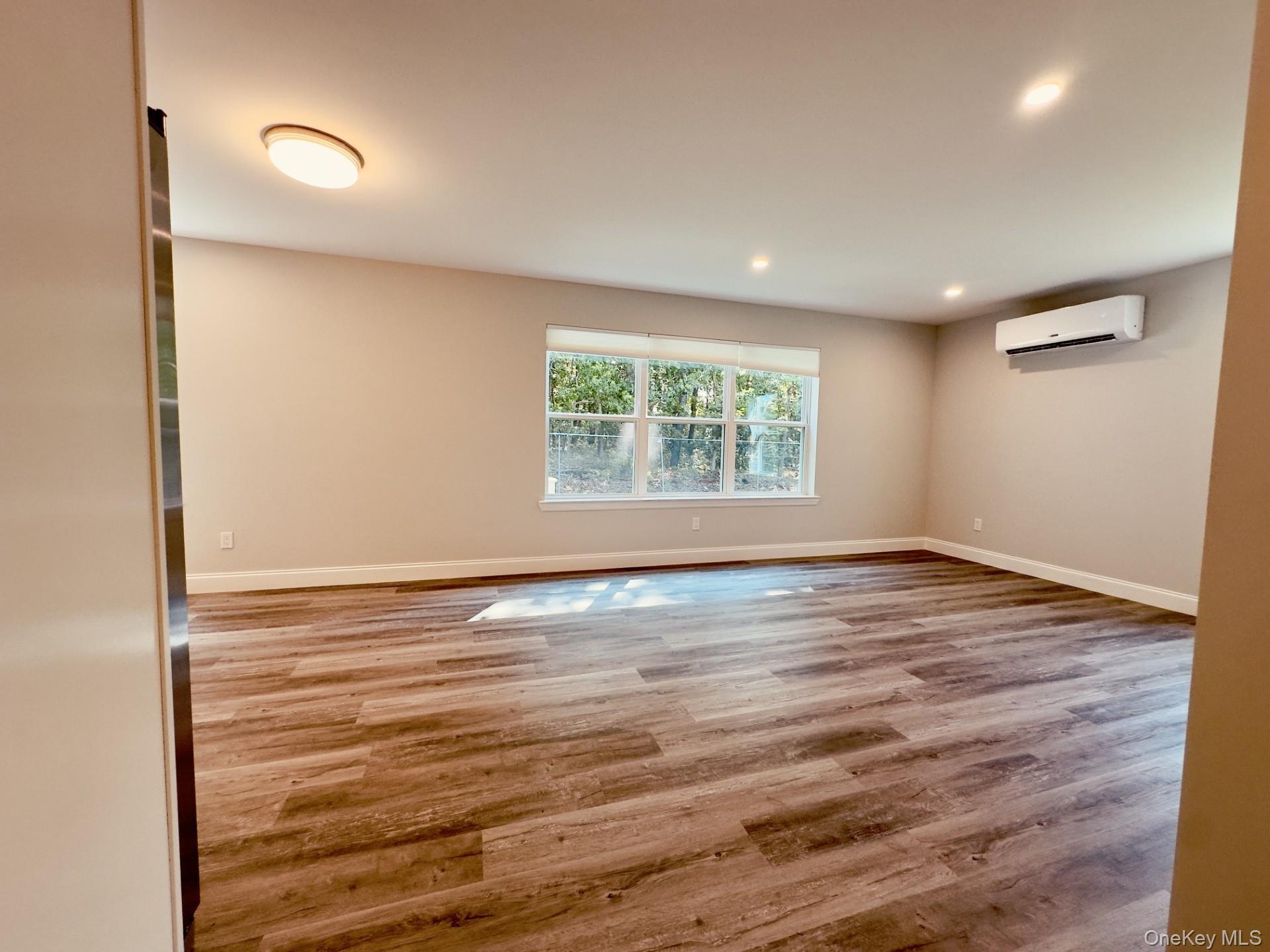 Single Family Walnut Street Suffolk County, NY 11727, MLS-1028796-14