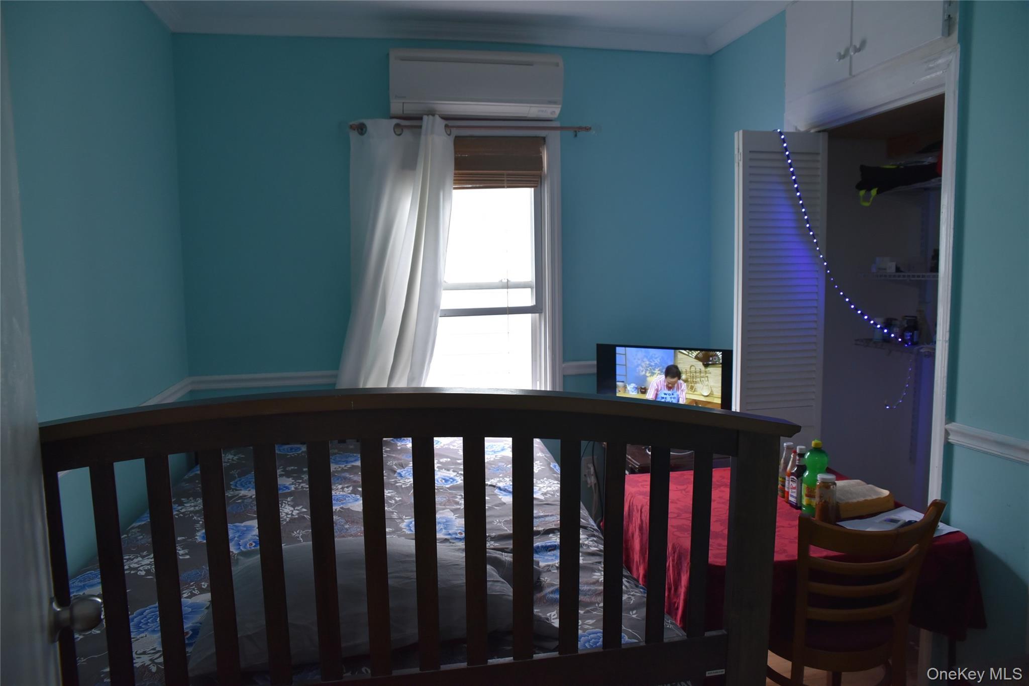 Single Family Digney Avenue  Bronx, NY 10466, MLS-1028801-15