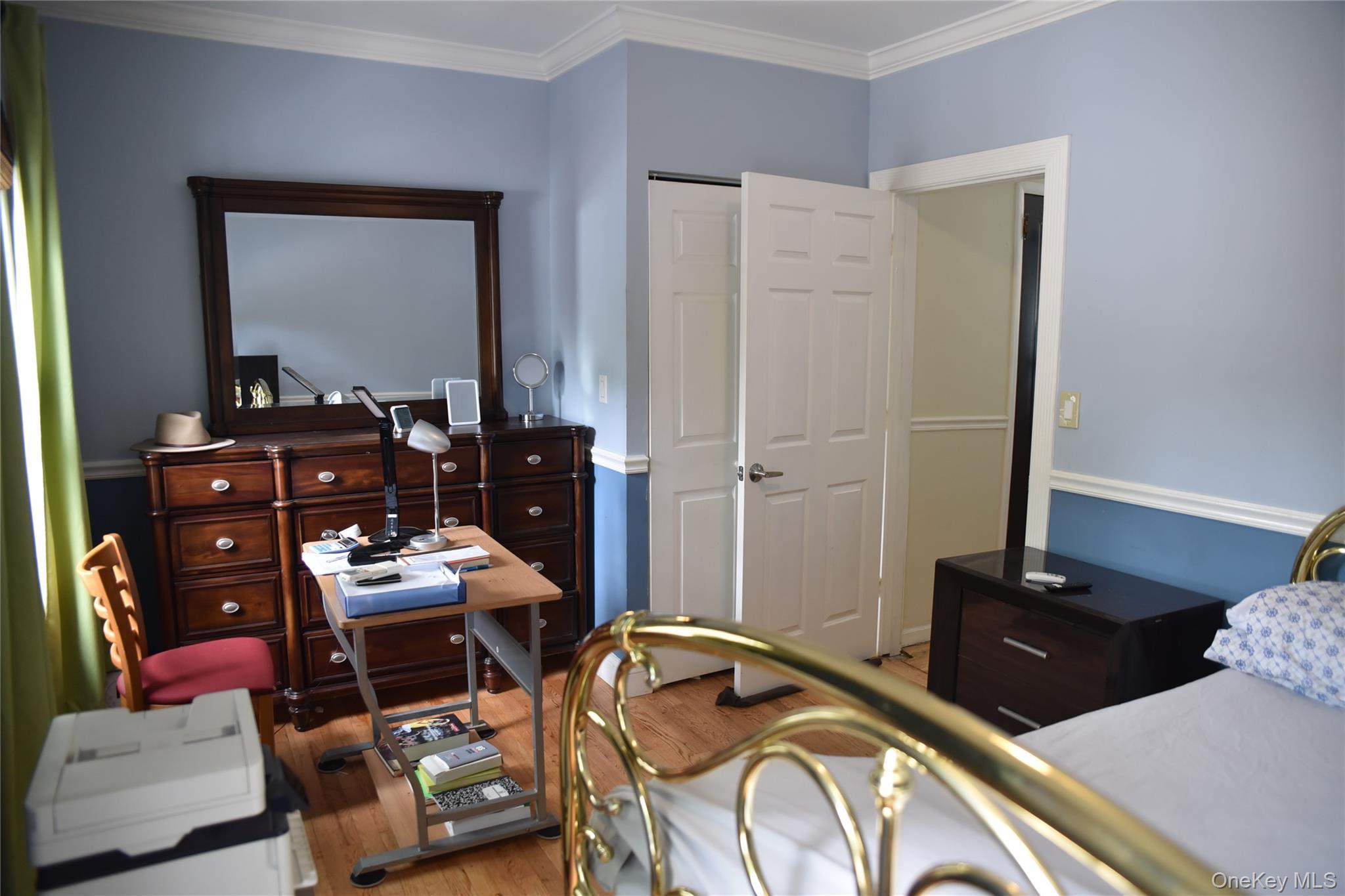 Single Family Digney Avenue  Bronx, NY 10466, MLS-1028801-17