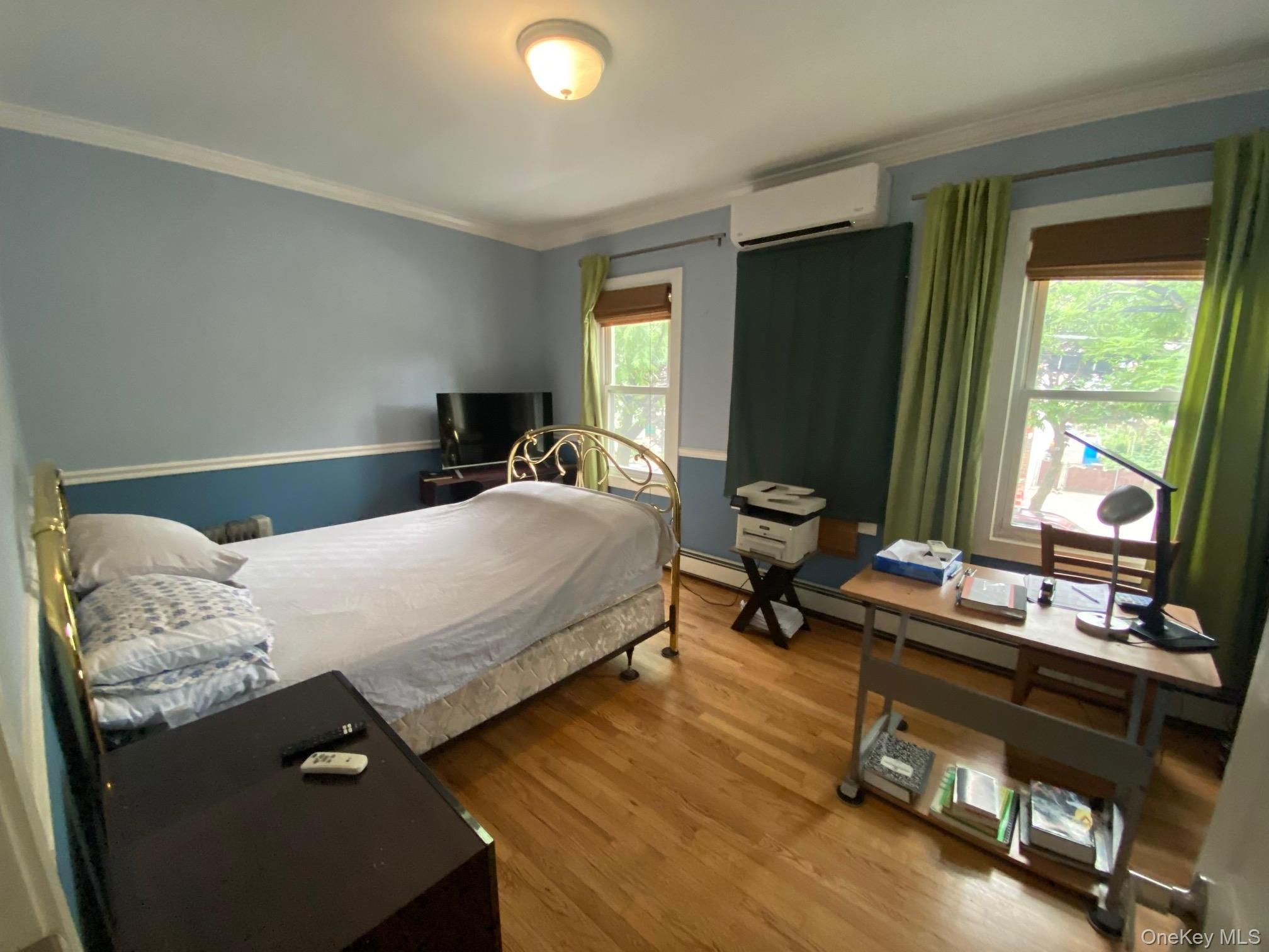 Single Family Digney Avenue  Bronx, NY 10466, MLS-1028801-25