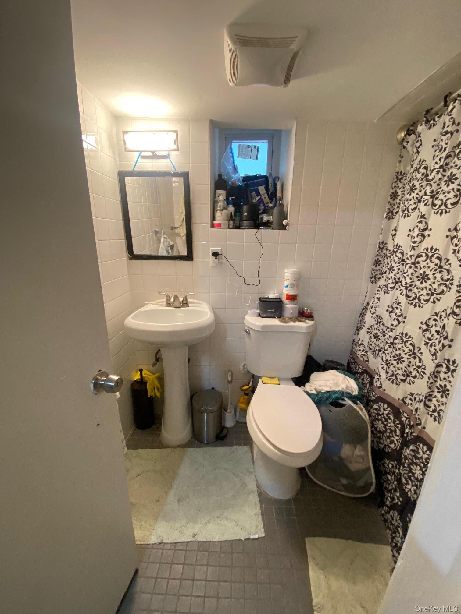Single Family Digney Avenue  Bronx, NY 10466, MLS-1028801-27