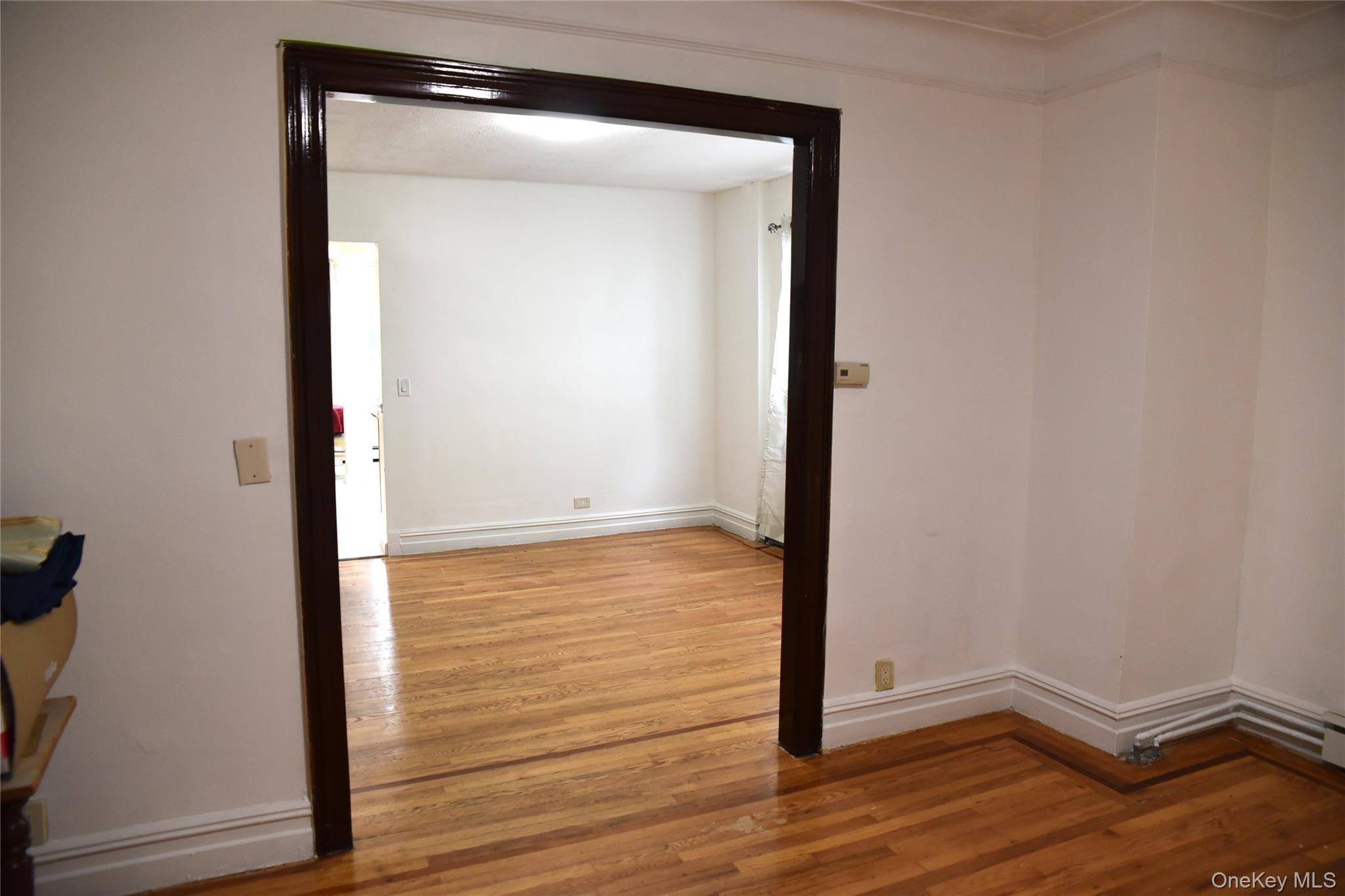 Single Family Digney Avenue  Bronx, NY 10466, MLS-1028801-3