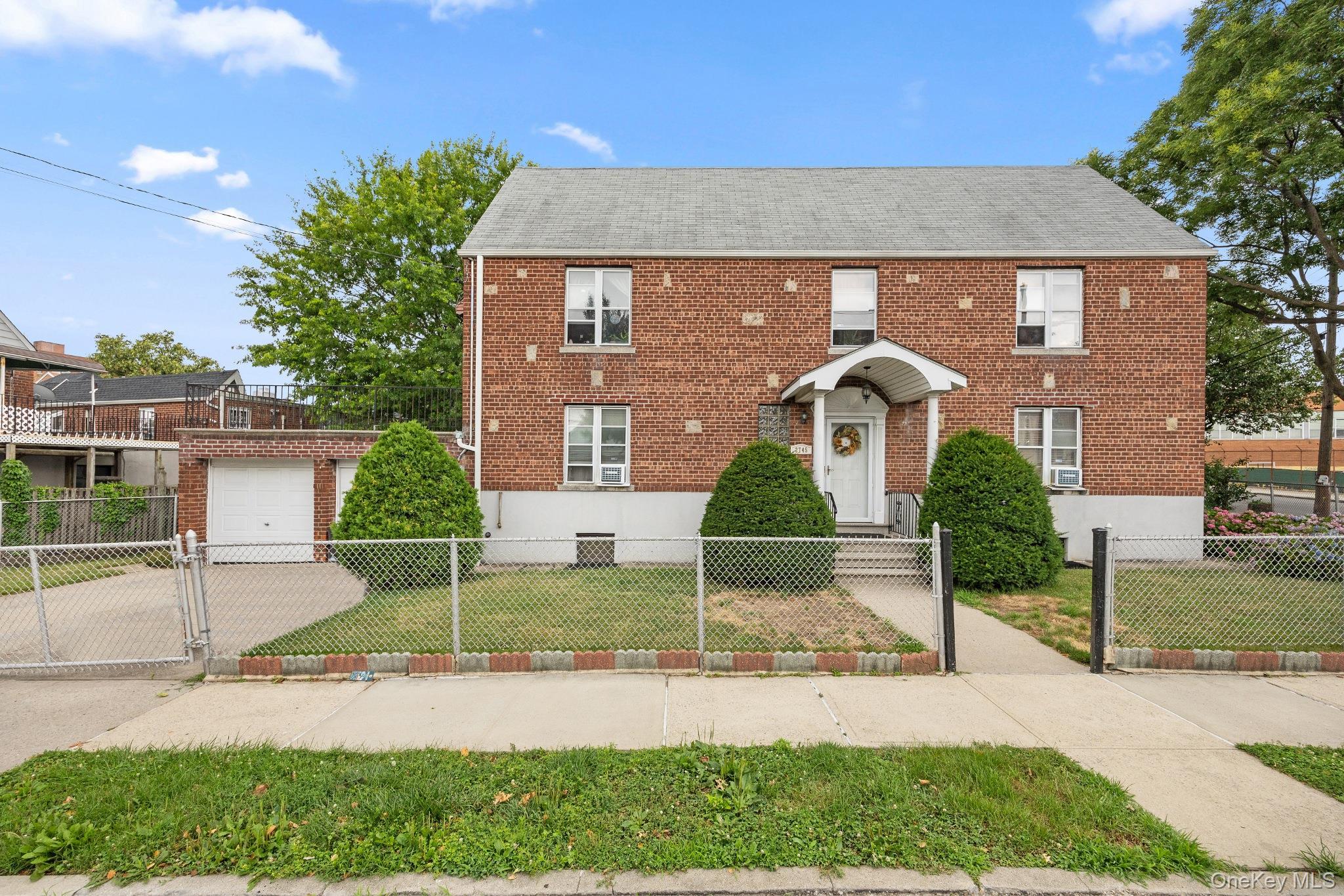 Single Family Woodhull Avenue  Bronx, NY 10469, MLS-1028812-2