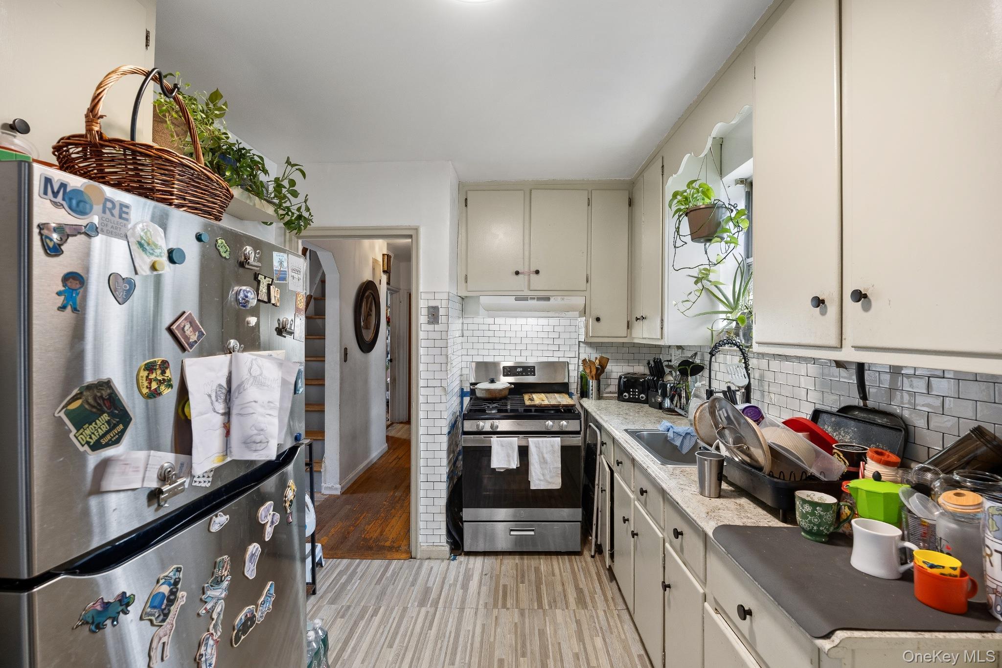 Single Family Woodhull Avenue  Bronx, NY 10469, MLS-1028812-22