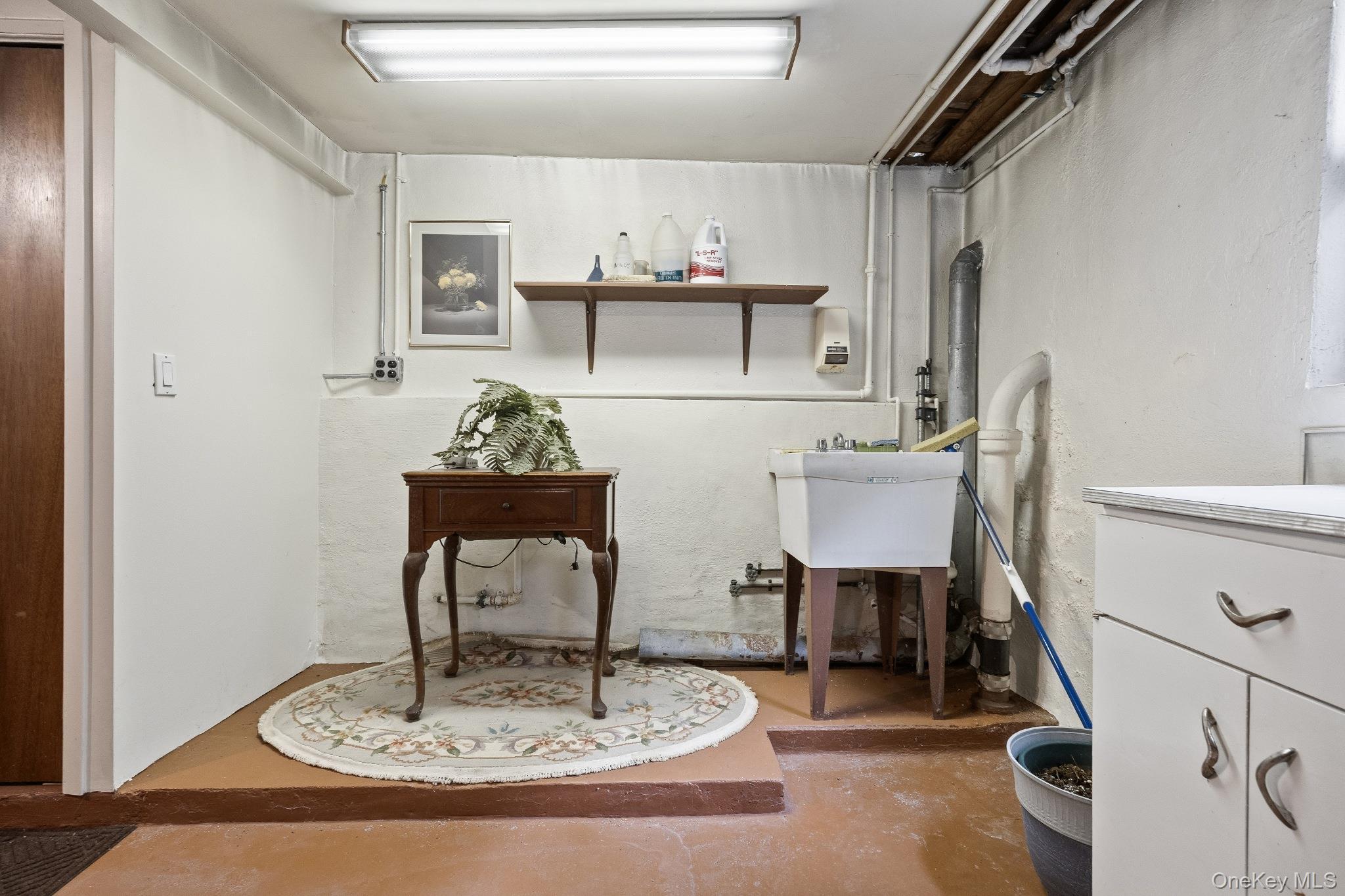 Single Family Woodhull Avenue  Bronx, NY 10469, MLS-1028812-37