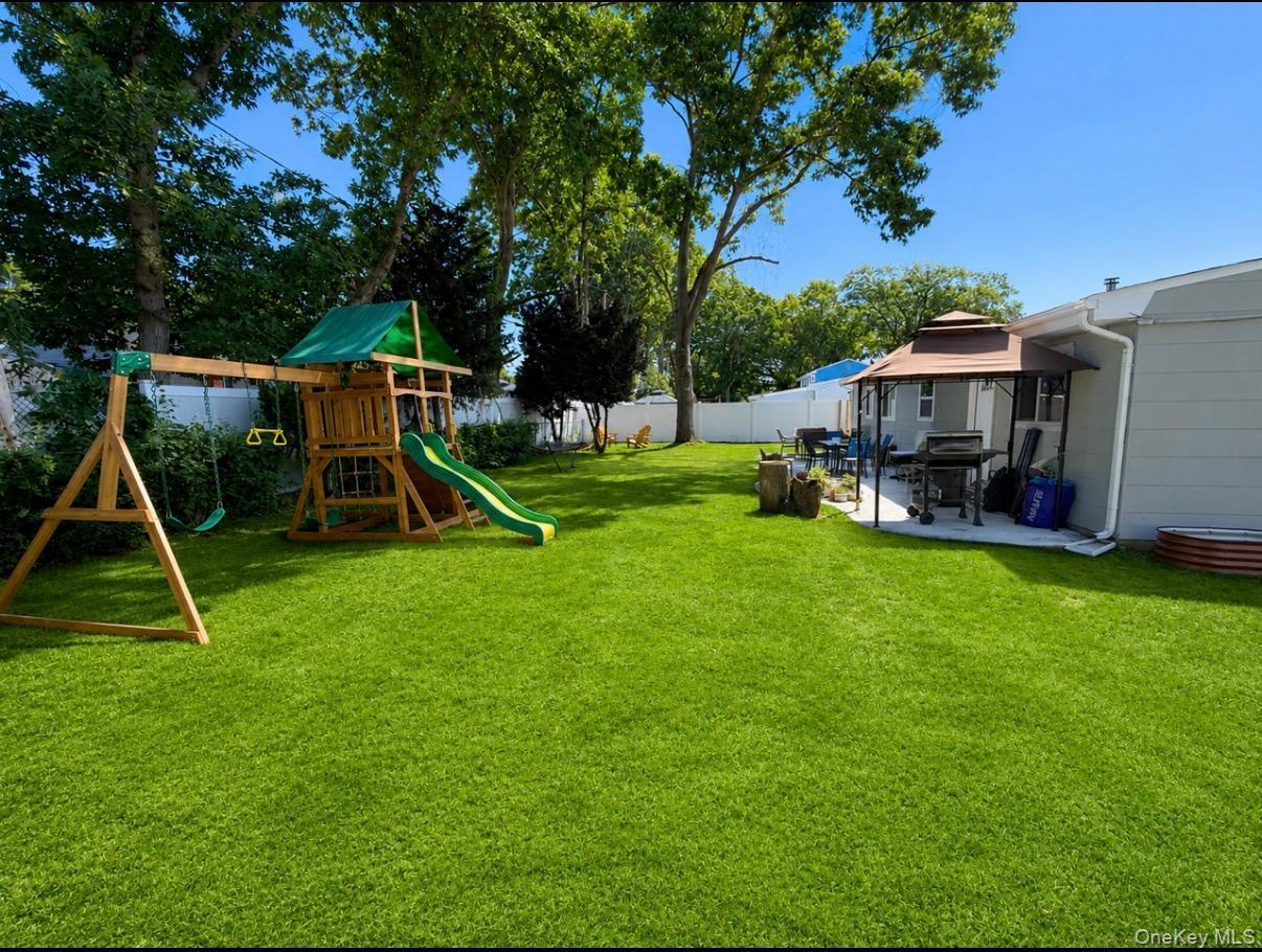 Single Family Biscayne Drive  Suffolk County, NY 11784, MLS-1028828-16