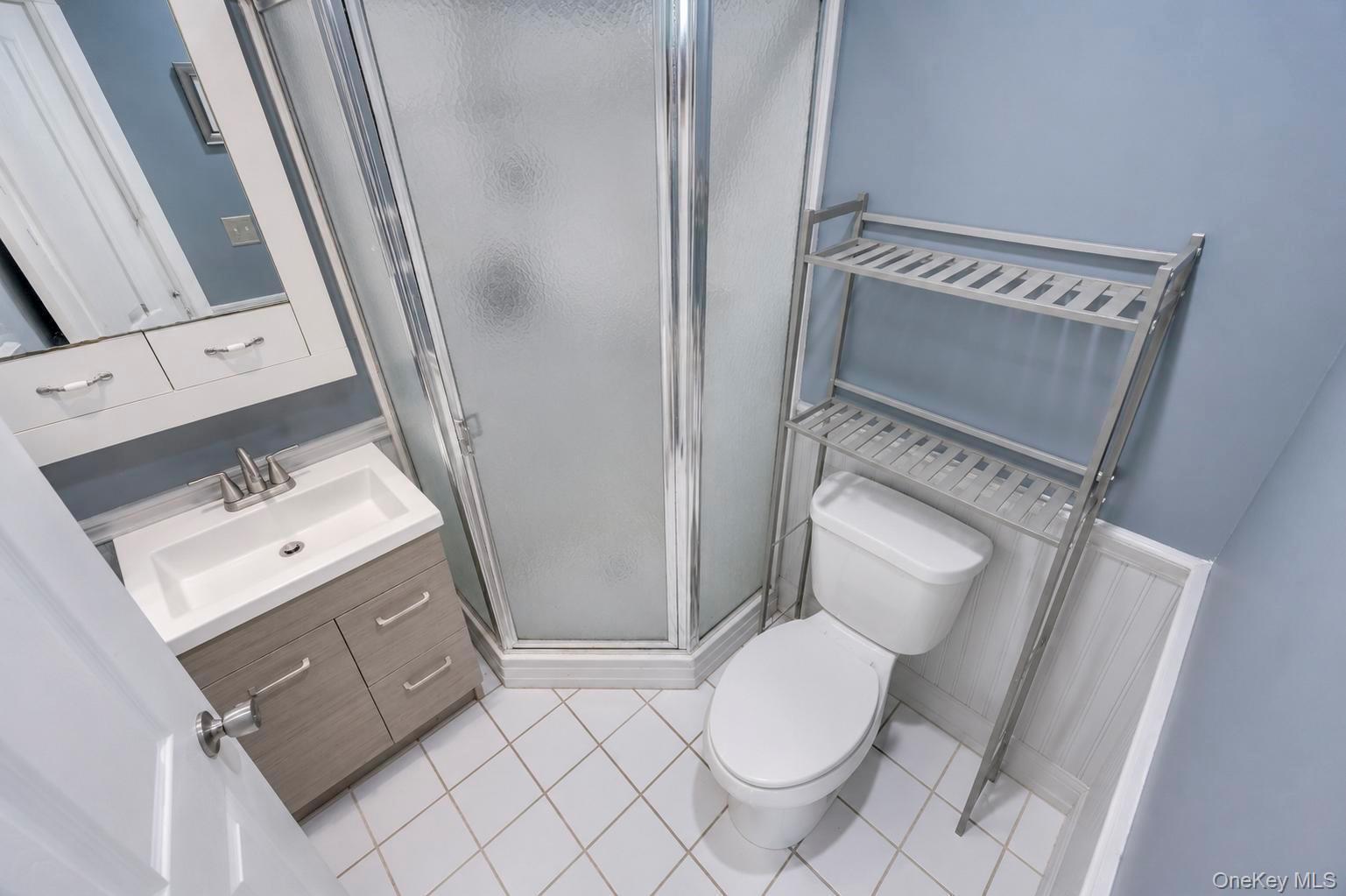 Single Family Handy Lane Suffolk County, NY 11763, MLS-1028835-40