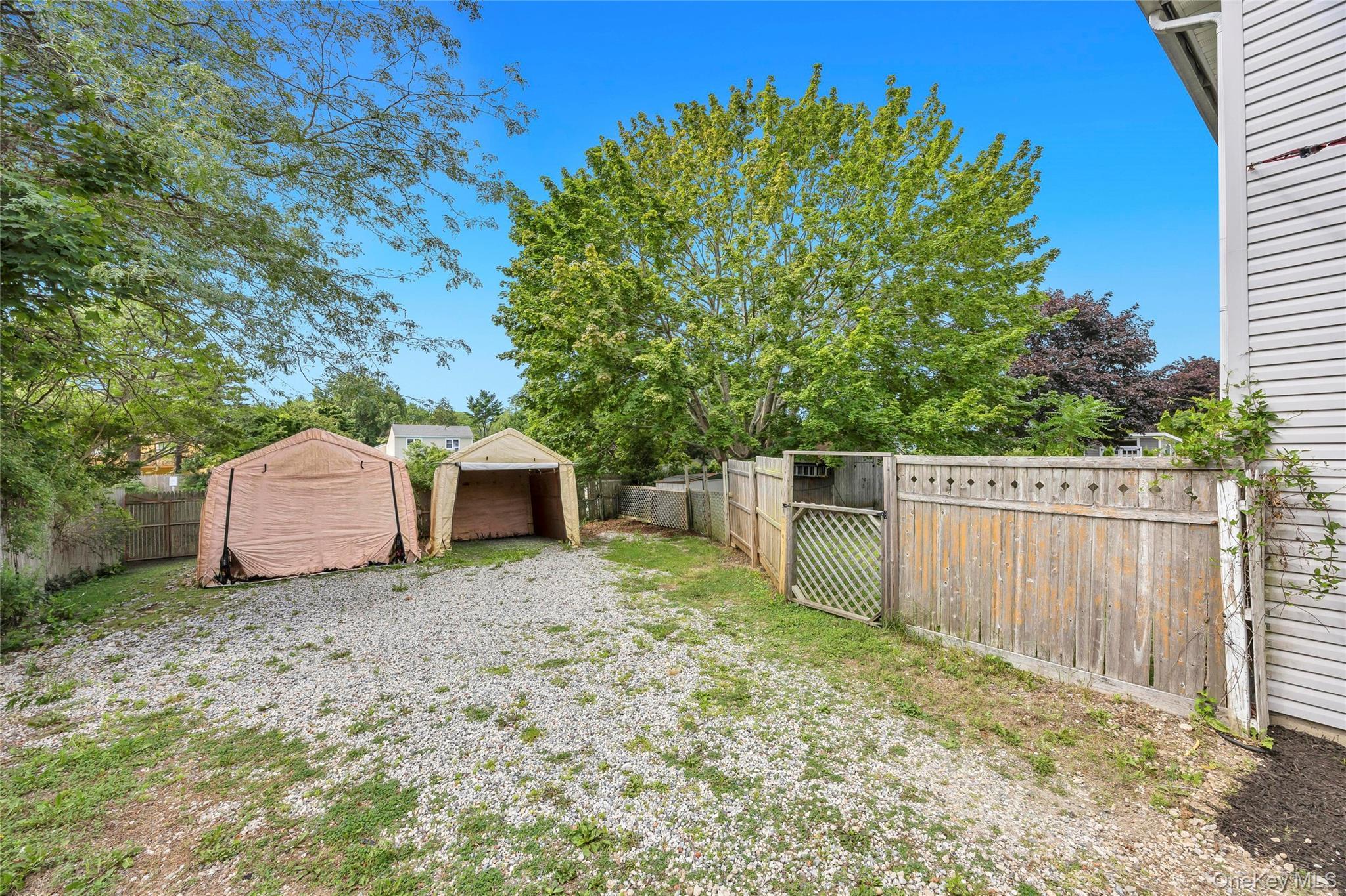 Single Family Handy Lane Suffolk County, NY 11763, MLS-1028835-5