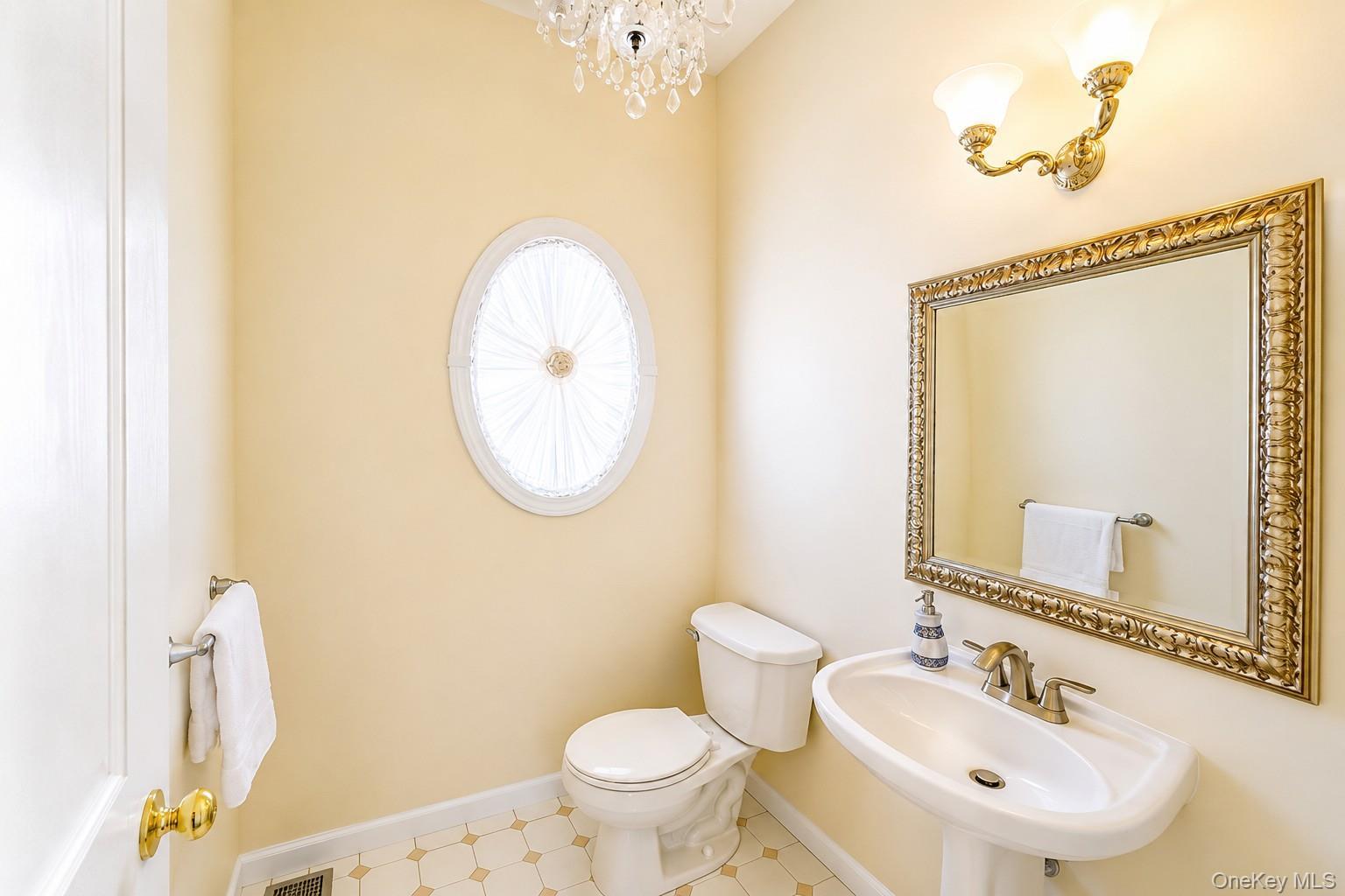 Single Family Dover Court Suffolk County, NY 11792, MLS-1028845-15