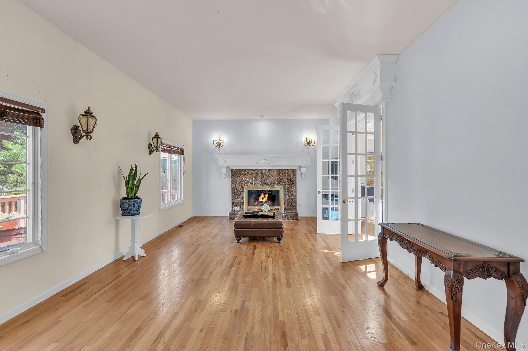 Single Family Dover Court Suffolk County, NY 11792, MLS-1028845-22