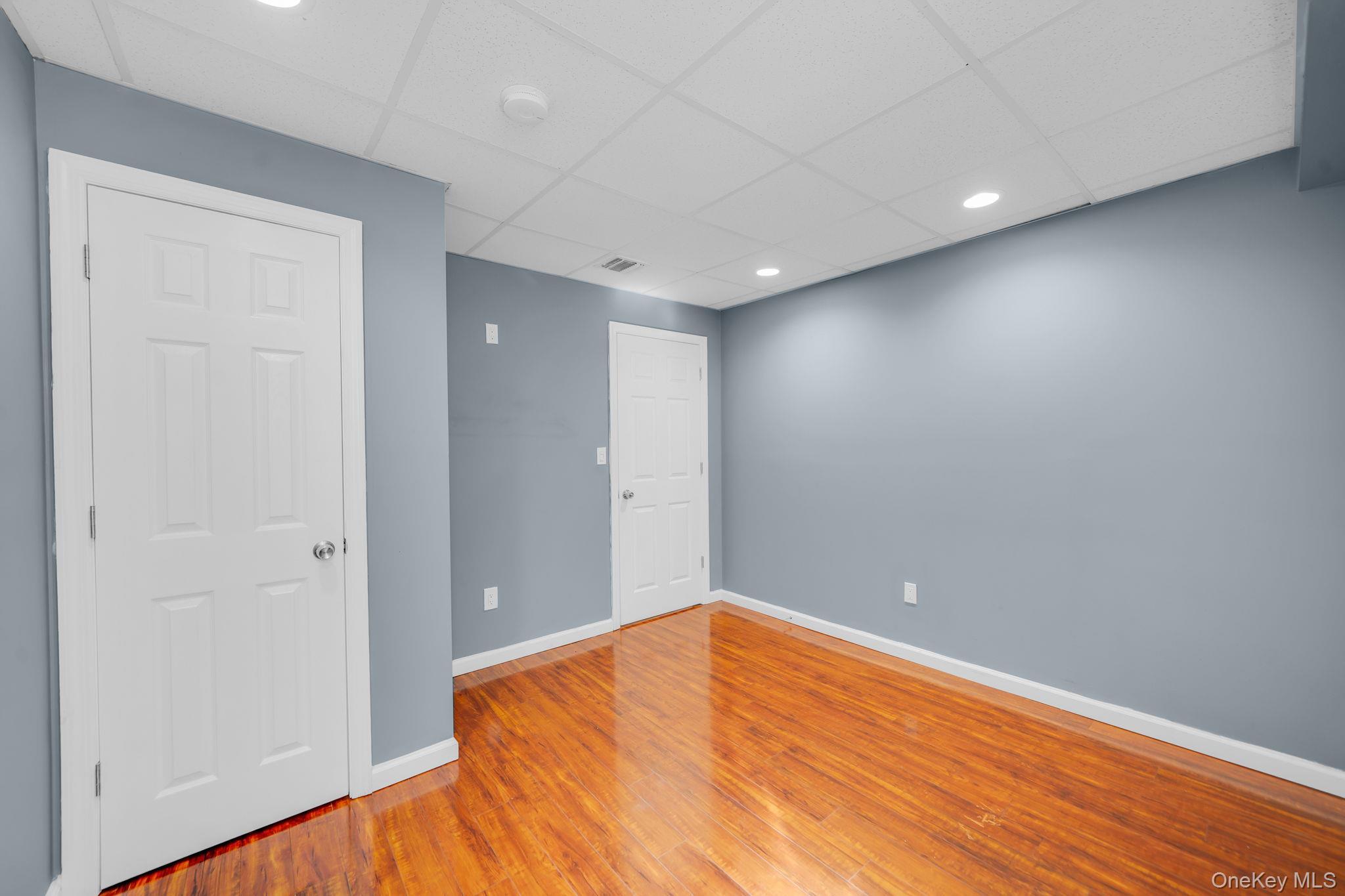 Single Family Dover Court Suffolk County, NY 11792, MLS-1028845-39