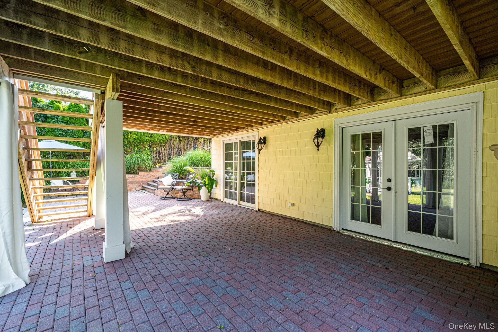 Single Family Dover Court Suffolk County, NY 11792, MLS-1028845-44