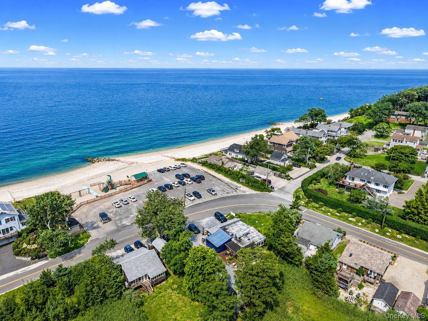 Single Family Dover Court Suffolk County, NY 11792, MLS-1028845-9