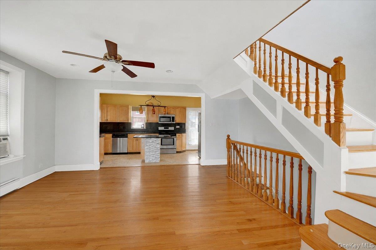 Single Family Calhoun Avenue Bronx, NY 10465, MLS-1028851-5