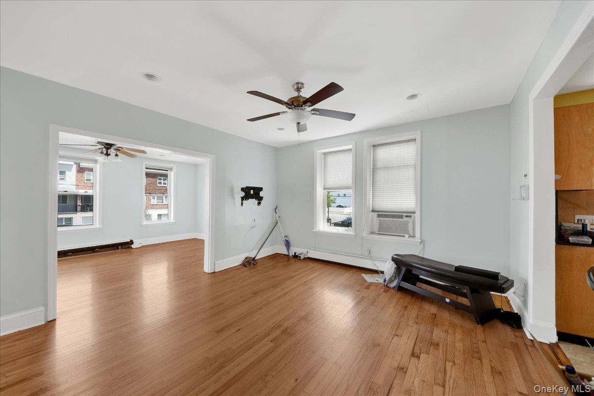 Single Family Calhoun Avenue Bronx, NY 10465, MLS-1028851-6