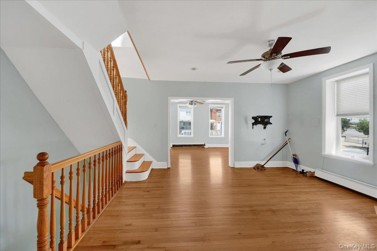 Single Family Calhoun Avenue Bronx, NY 10465, MLS-1028851-8