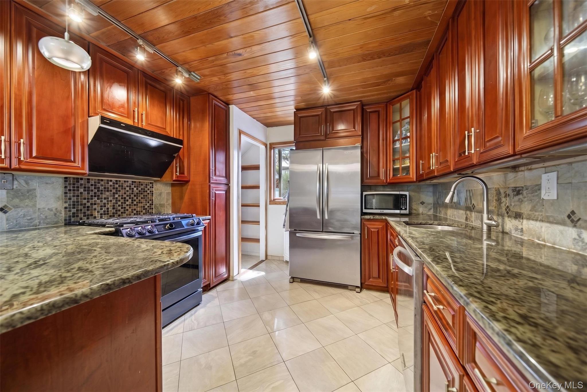 Single Family 22nd Avenue Queens, NY 11357, MLS-1028854-10