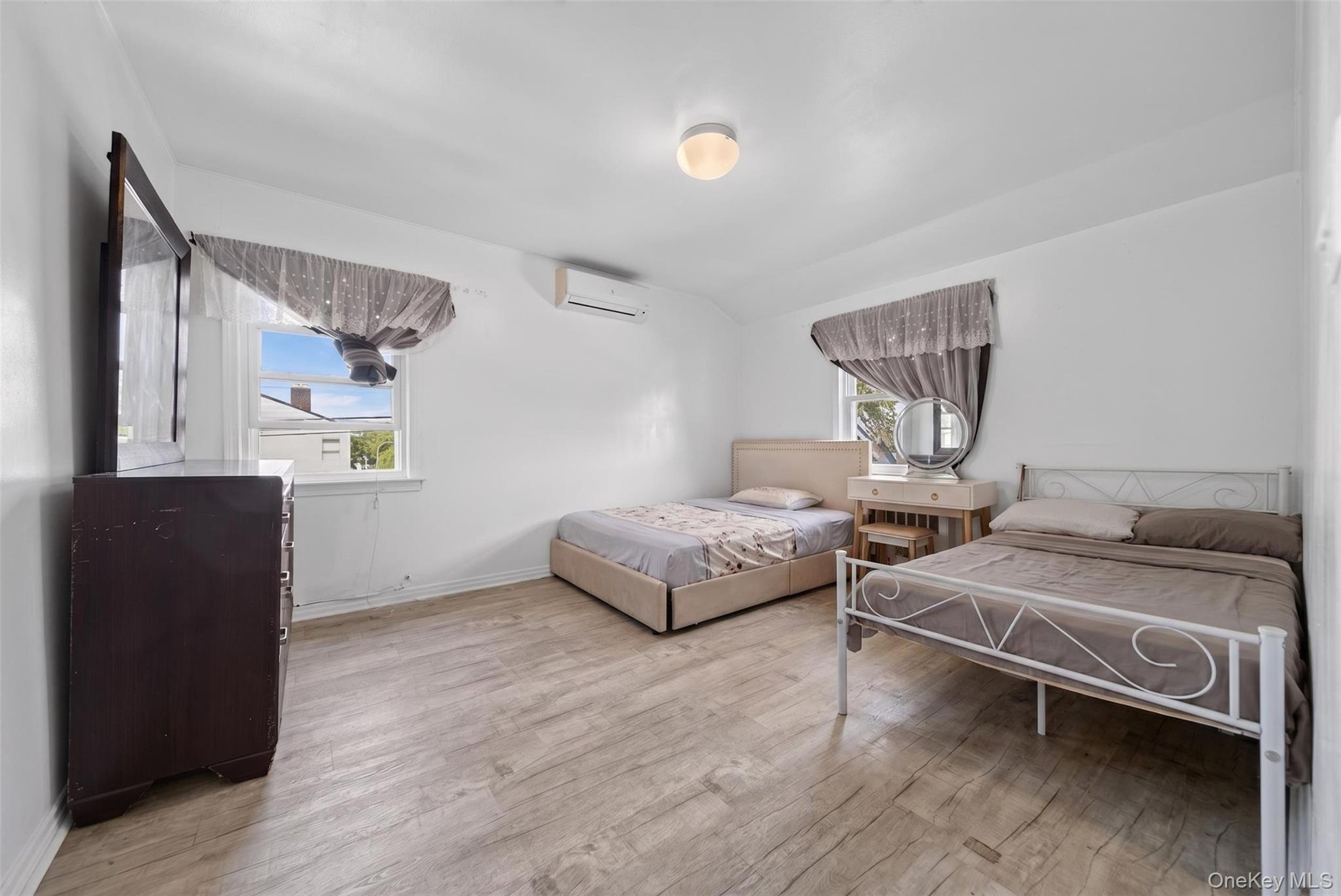 Single Family 22nd Avenue Queens, NY 11357, MLS-1028854-16