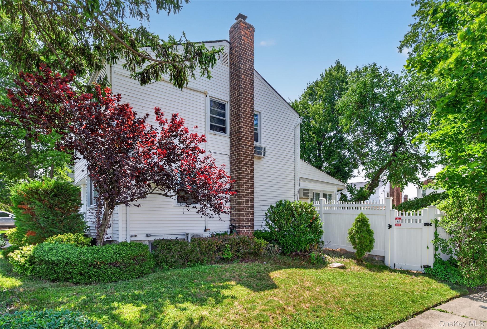 Single Family 22nd Avenue Queens, NY 11357, MLS-1028854-25