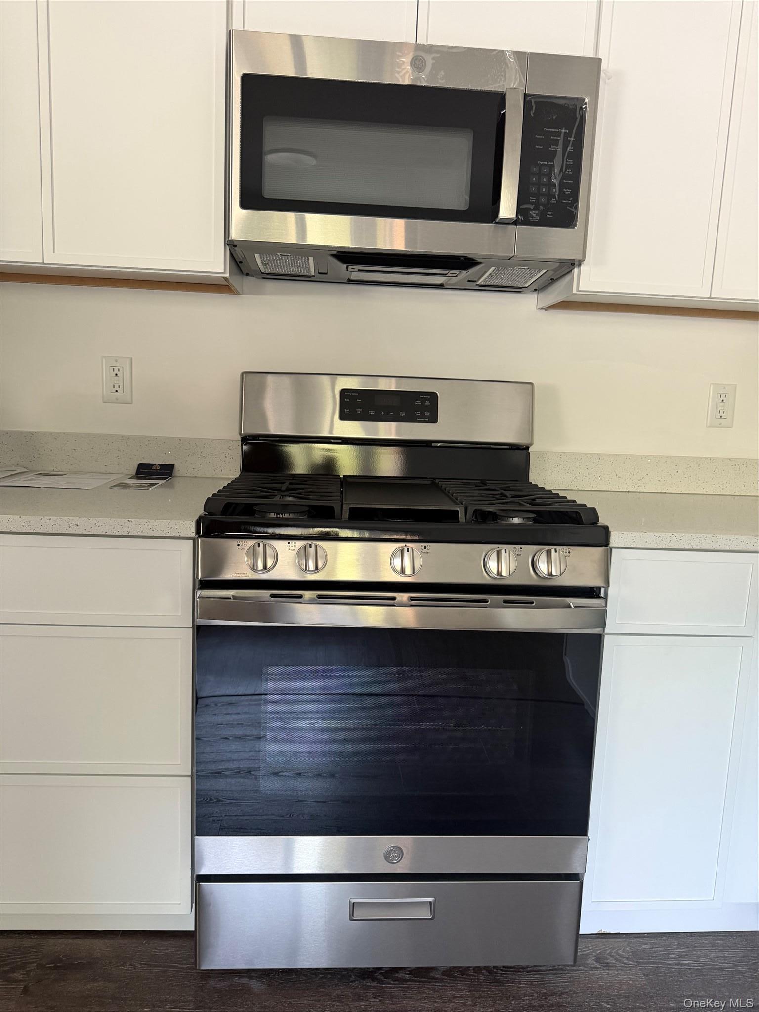 Single Family W Lawrence Park Drive Rockland County, NY 10968, MLS-1028885-9