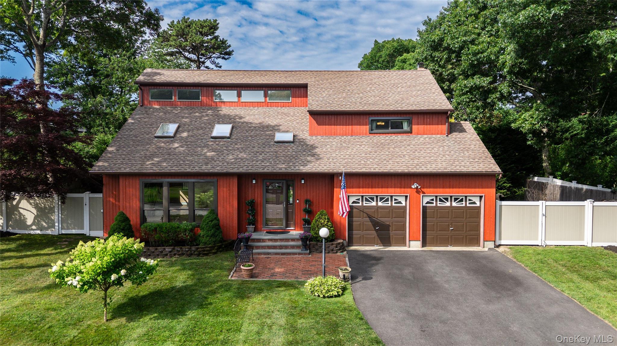 Single Family Debragga Avenue Suffolk County, NY 11940, MLS-1028919-27