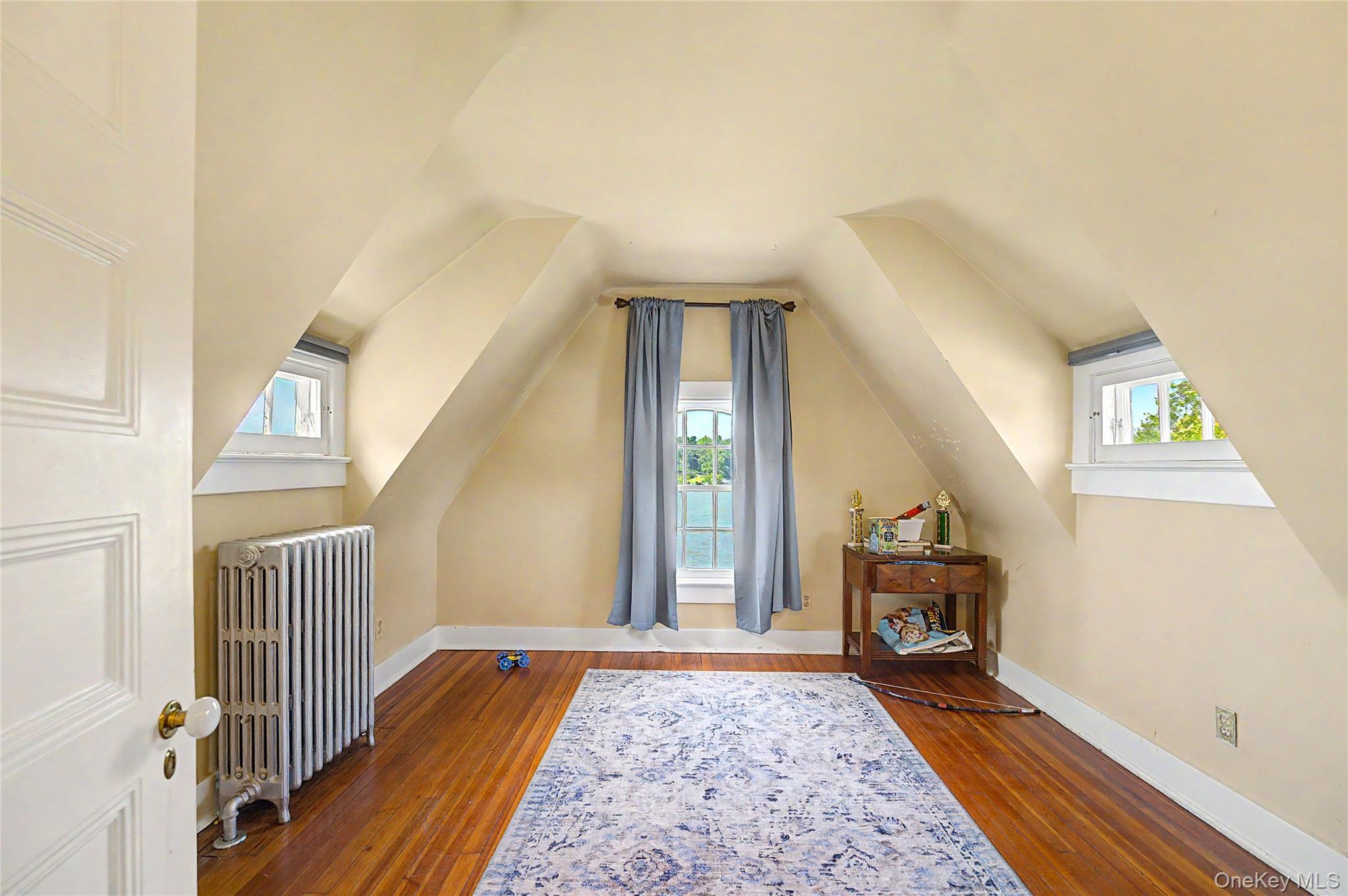Single Family Shore Road Queens, NY 11363, MLS-1028948-33