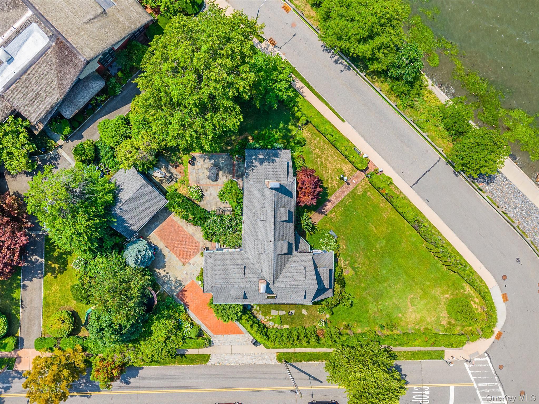 Single Family Shore Road Queens, NY 11363, MLS-1028948-8