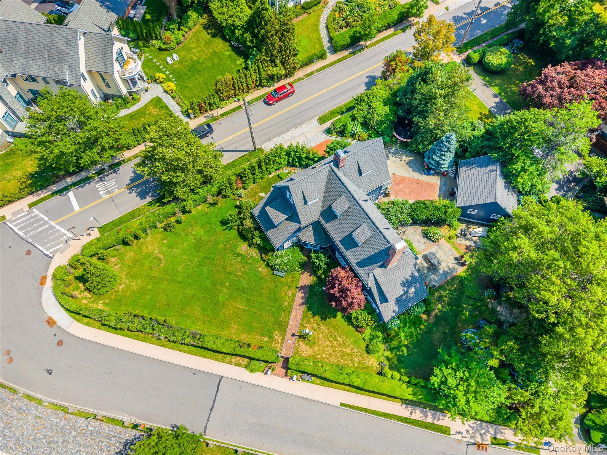 Single Family Shore Road Queens, NY 11363, MLS-1028948-9