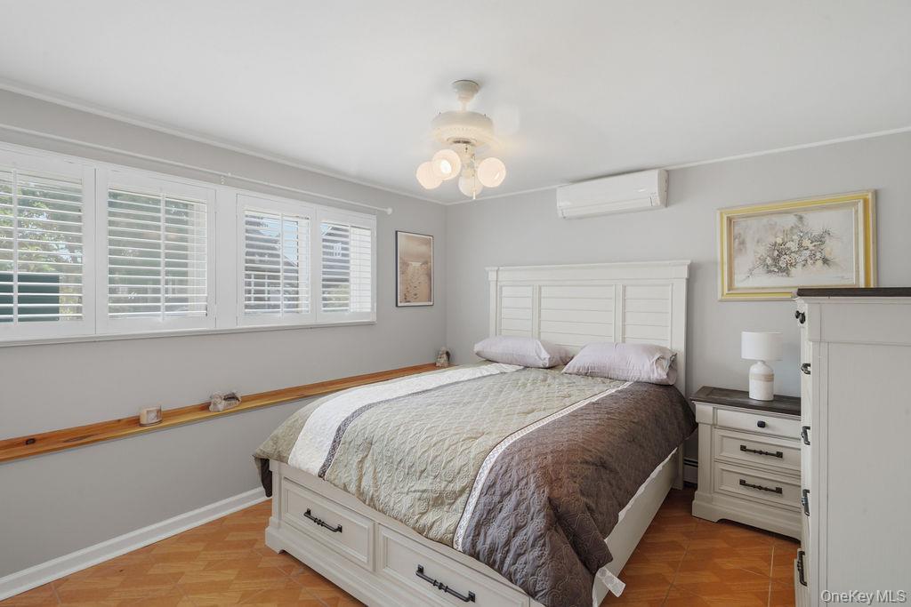 Single Family Meister Boulevard  Nassau County, NY 11520, MLS-1028954-8