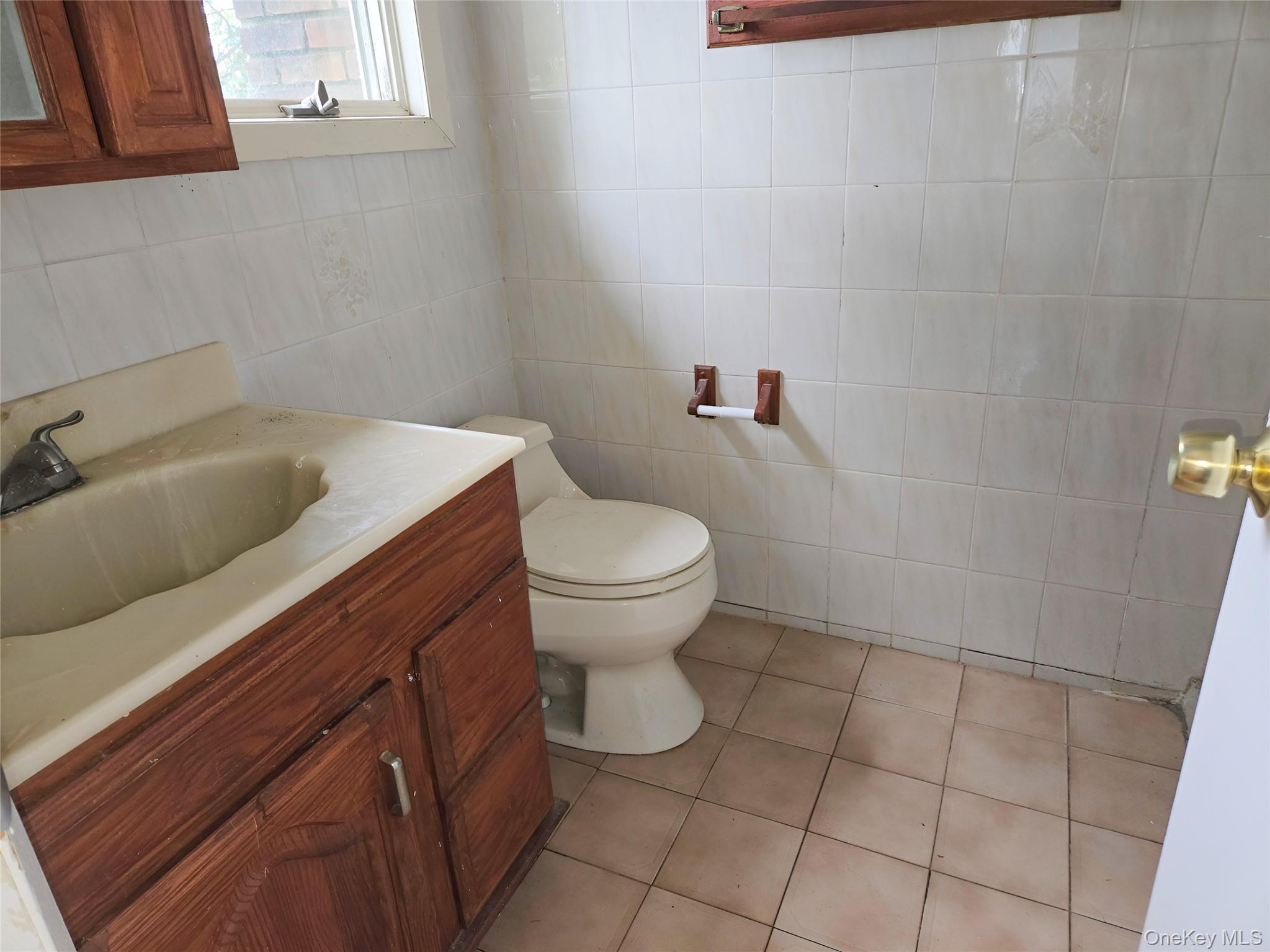 Single Family Broadfield Place Nassau County, NY 11542, MLS-1028957-9